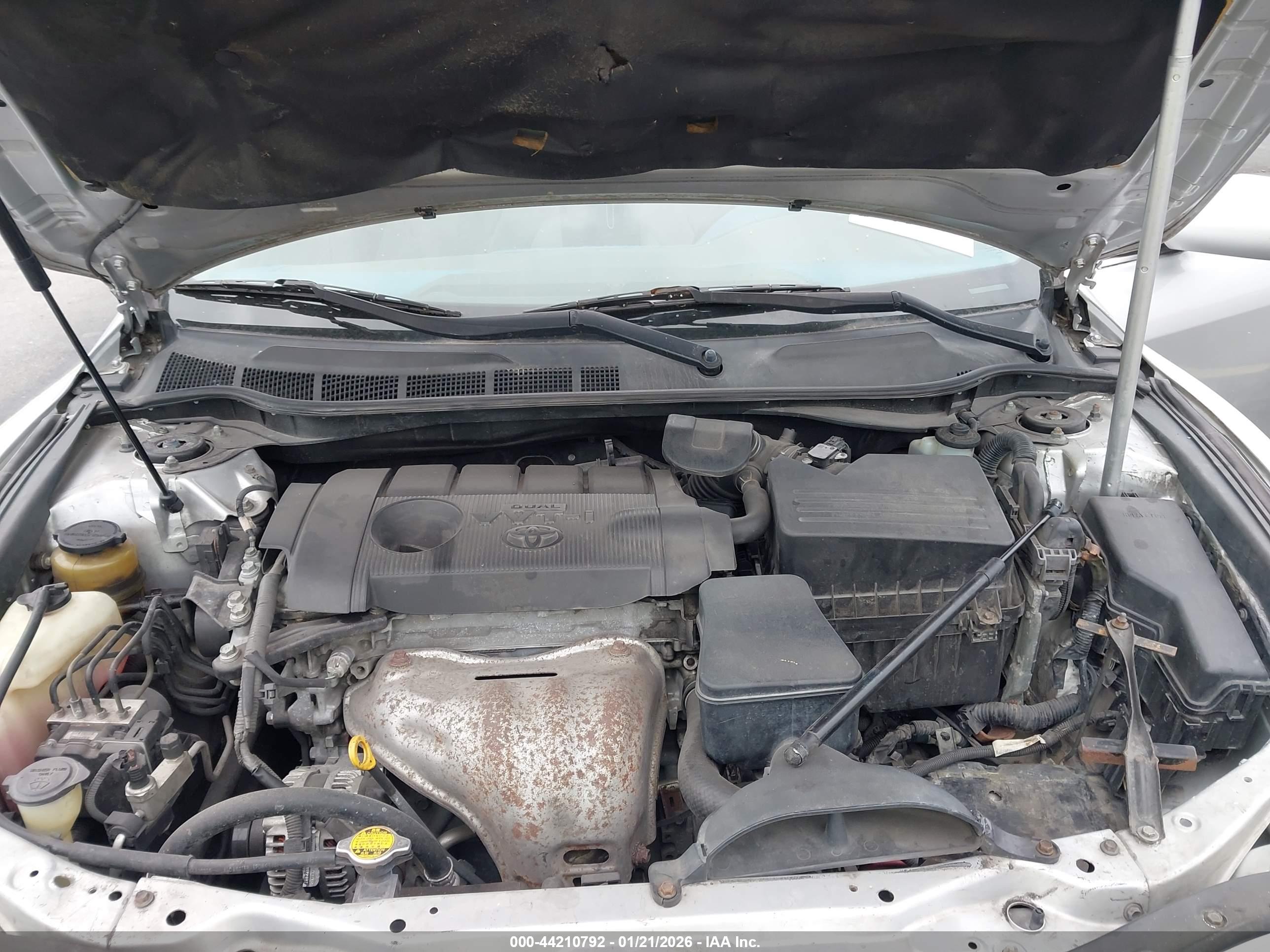 TOYOTA CAMRY image 10