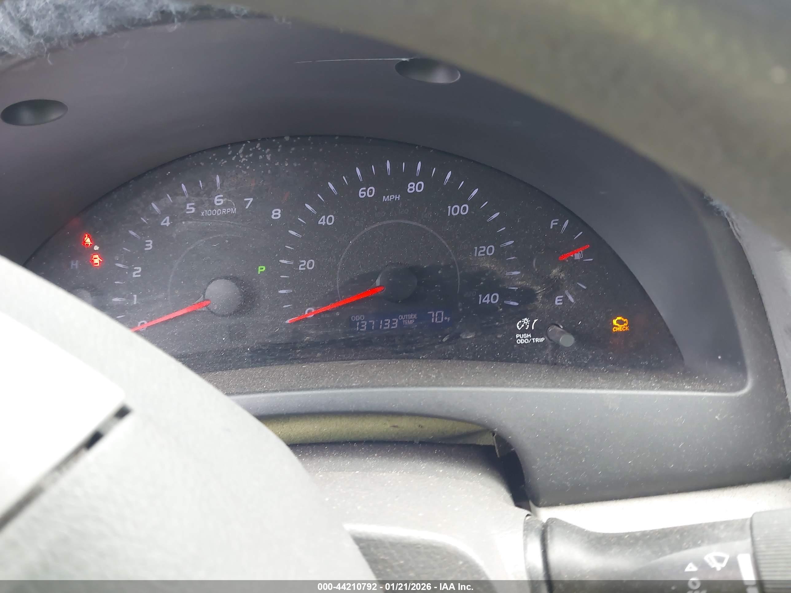 TOYOTA CAMRY image 7