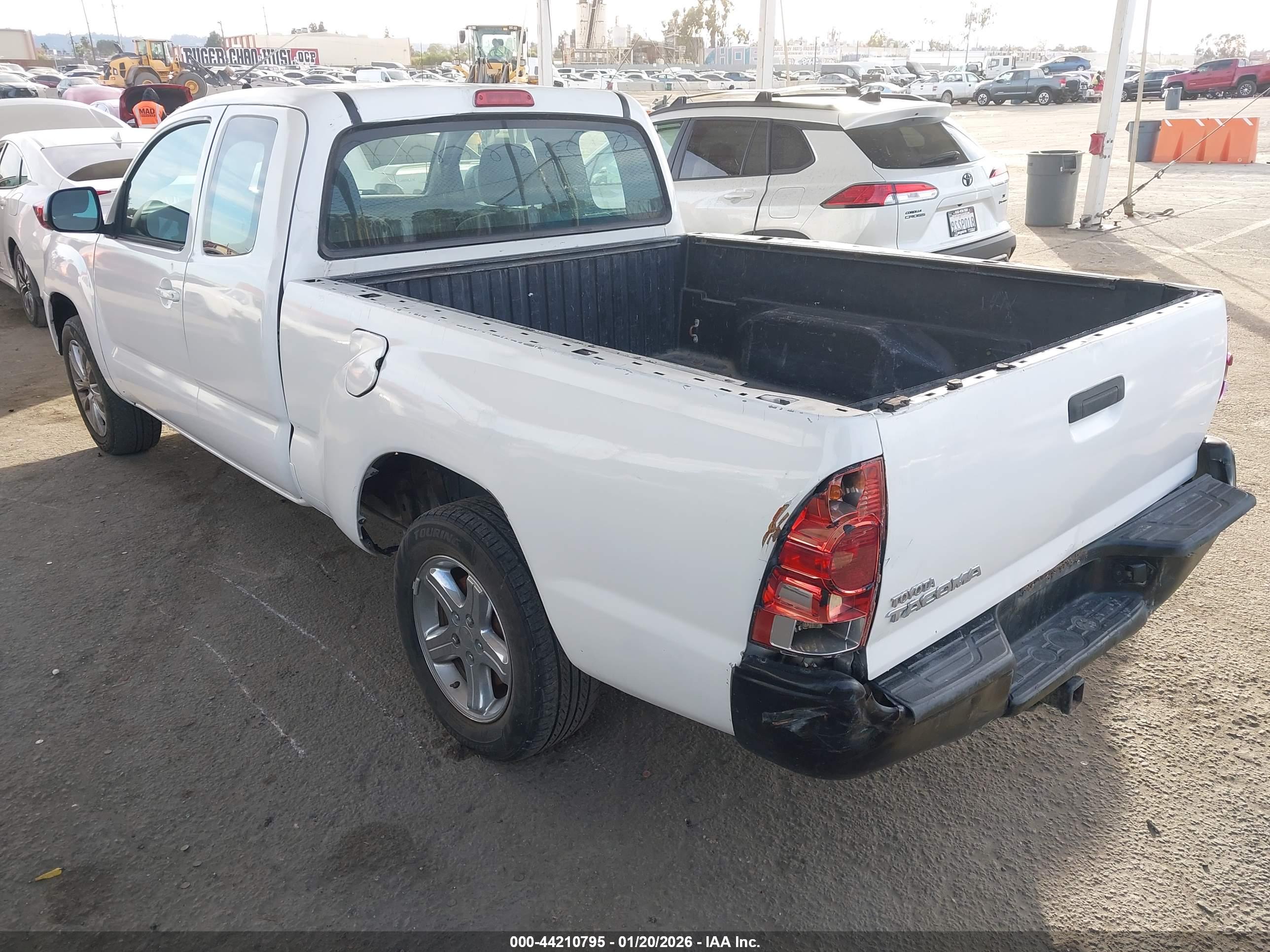 TOYOTA TACOMA image 3