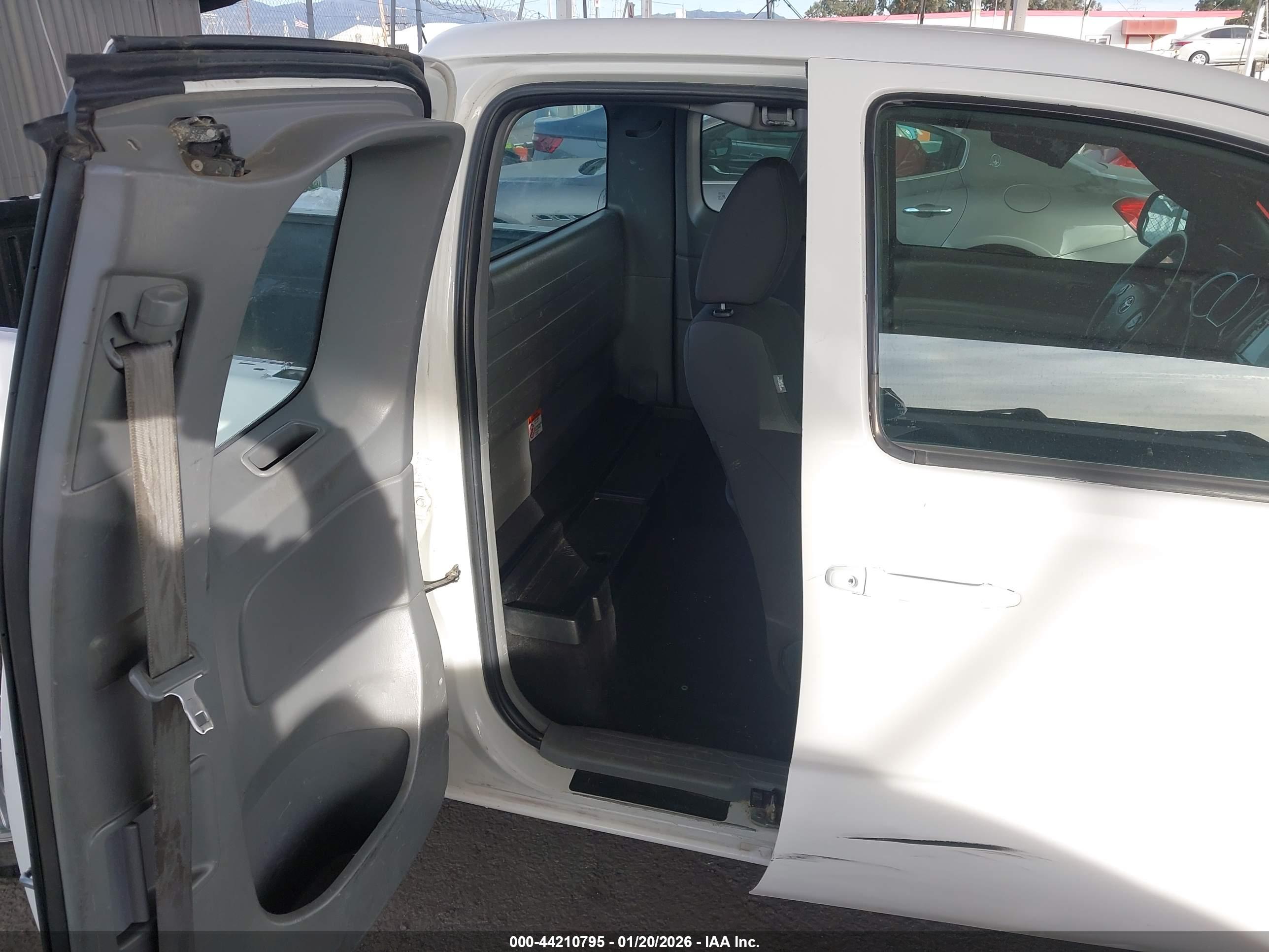 TOYOTA TACOMA image 8