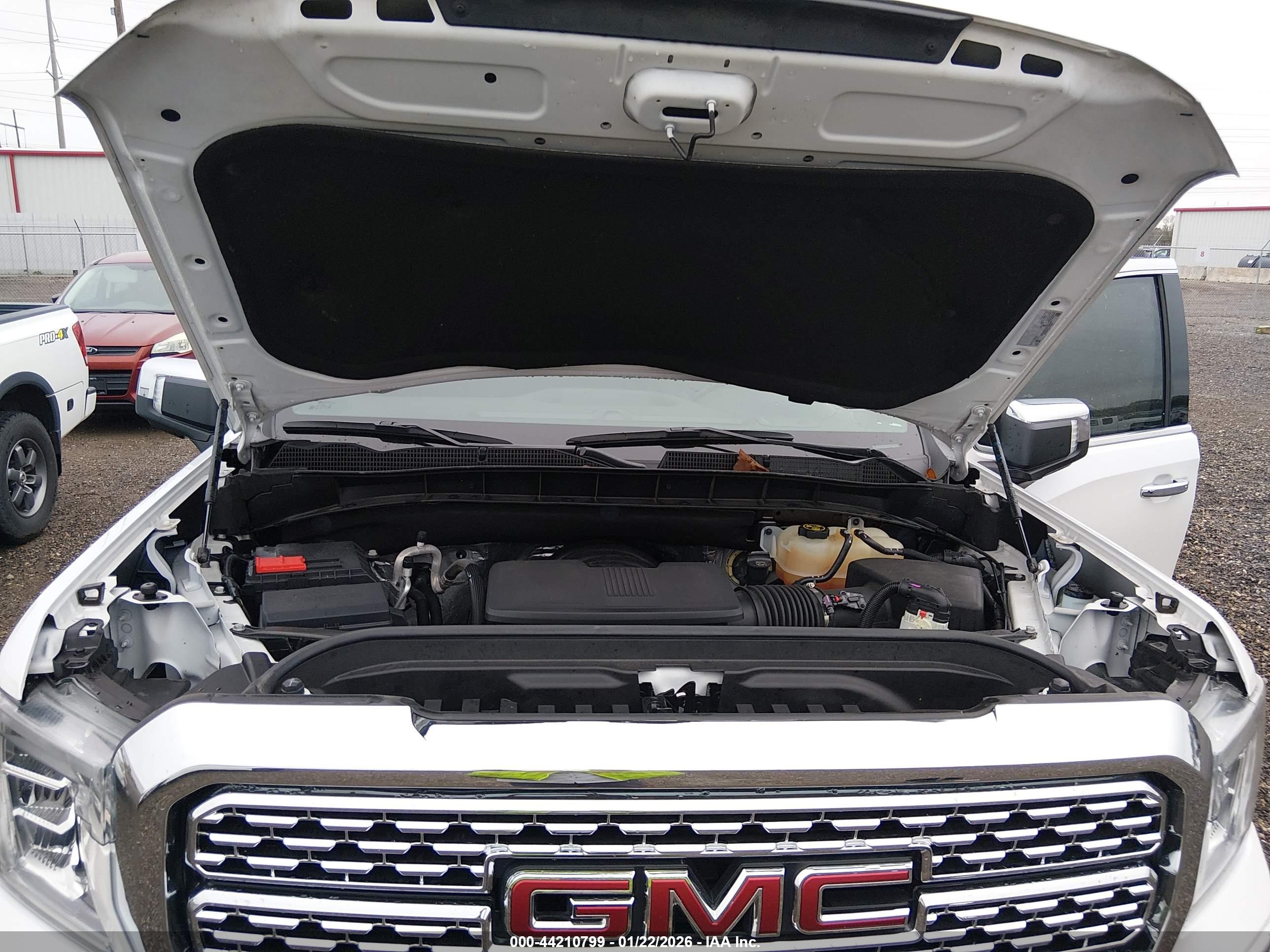 GMC SIERRA image 10