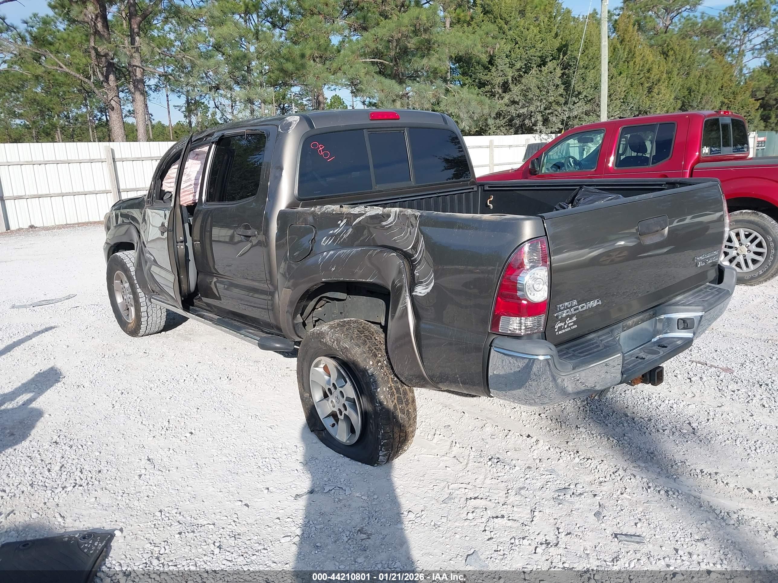 TOYOTA TACOMA image 3