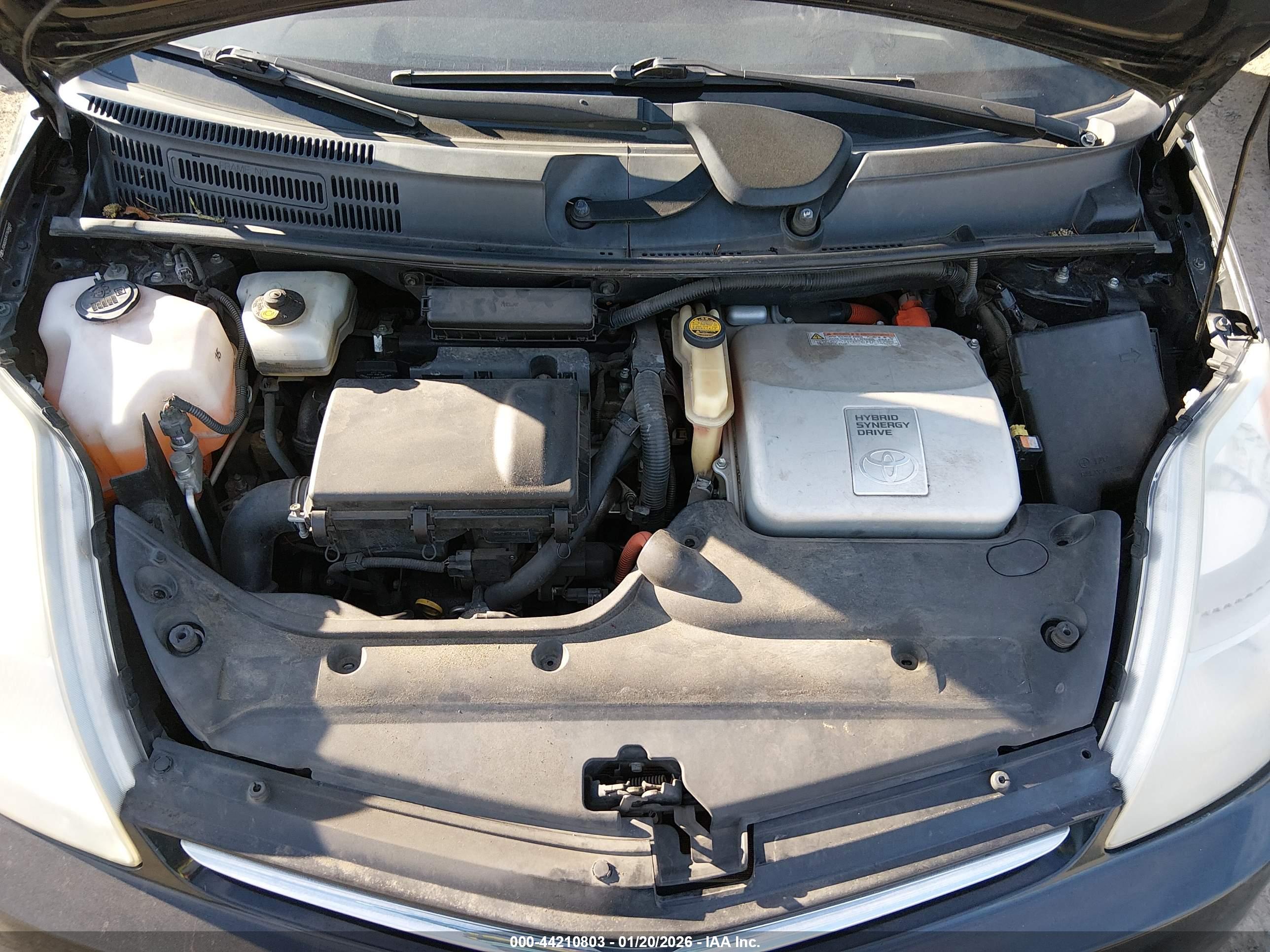 TOYOTA PRIUS image 10