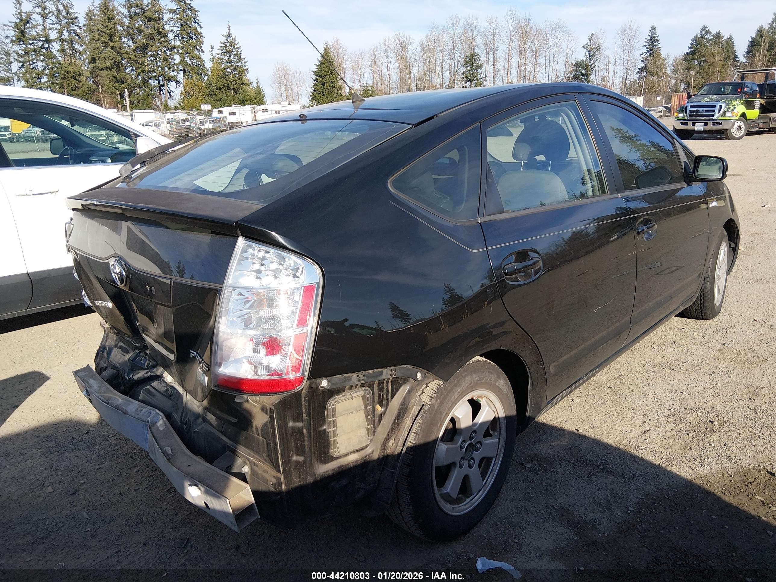 TOYOTA PRIUS image 4