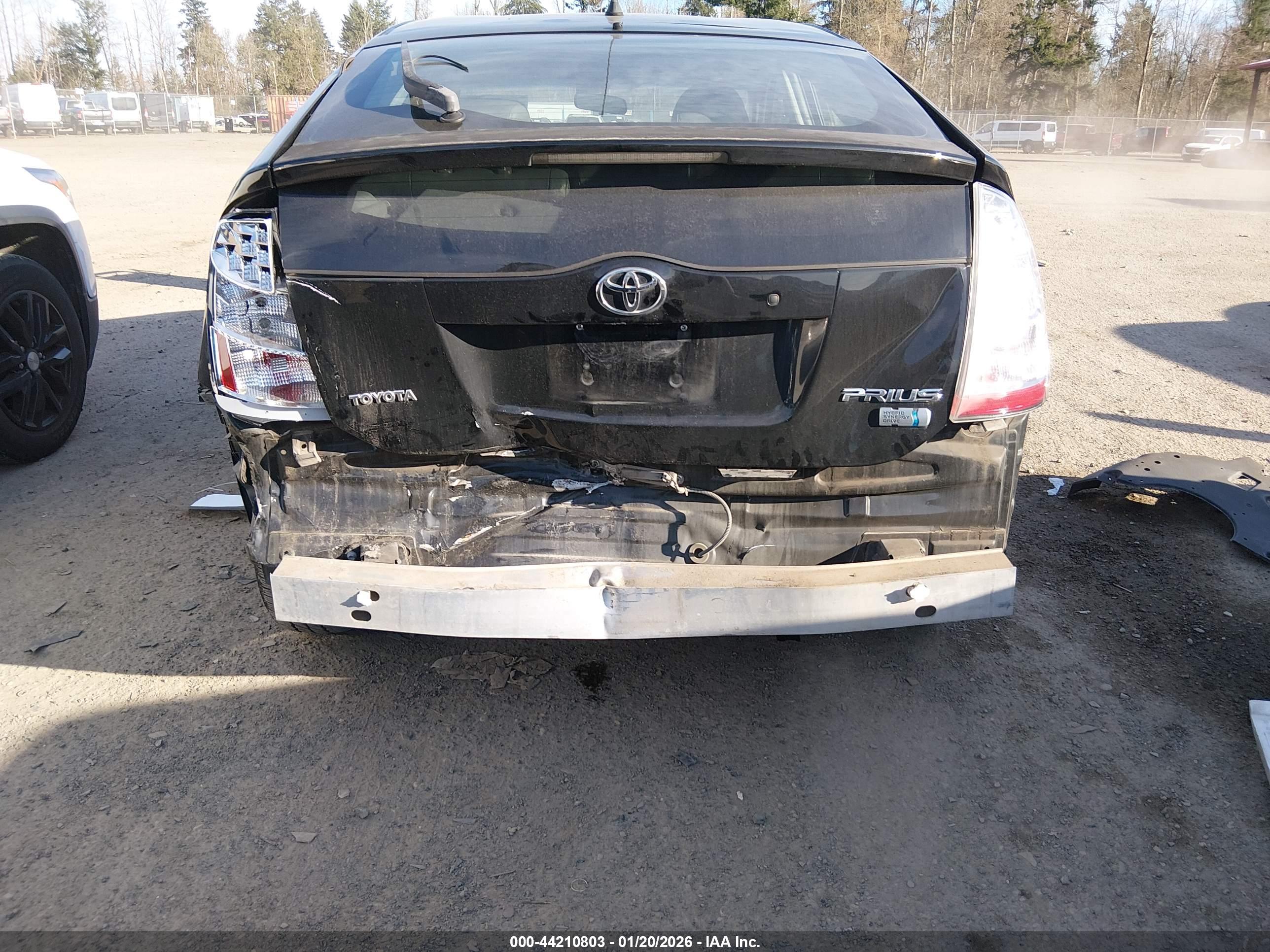 TOYOTA PRIUS image 6