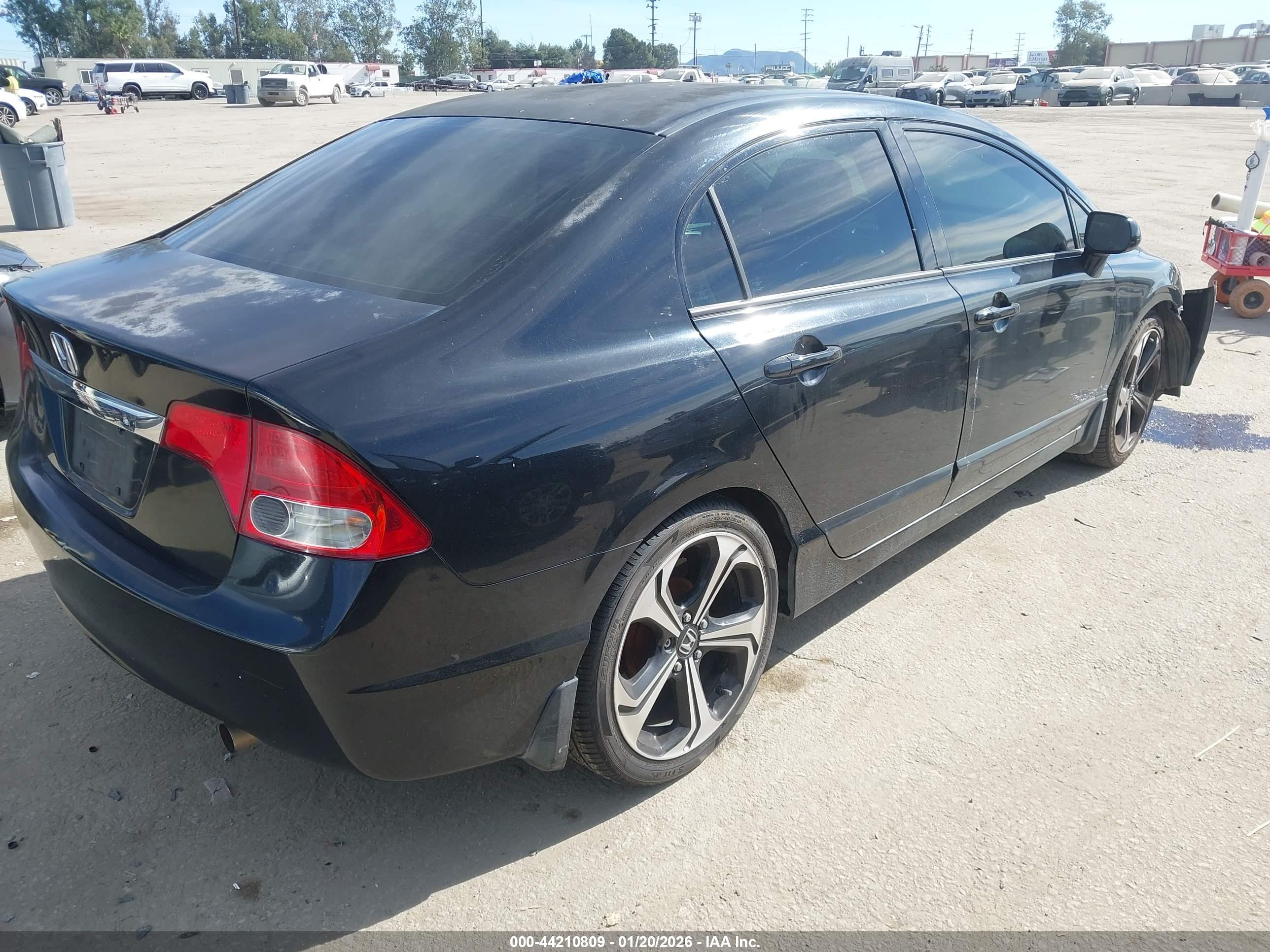 HONDA CIVIC image 4