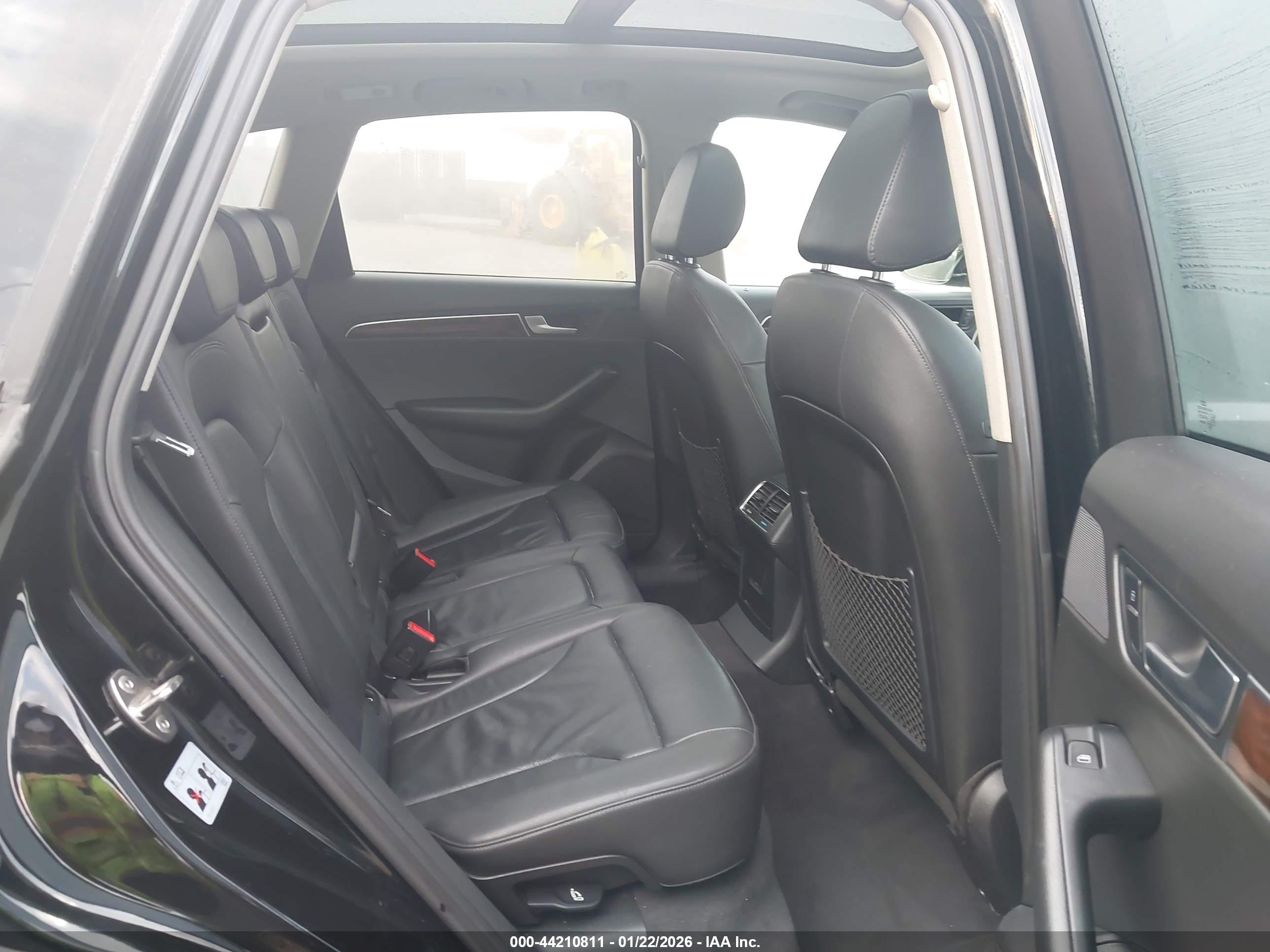 AUDI Q5 image 8