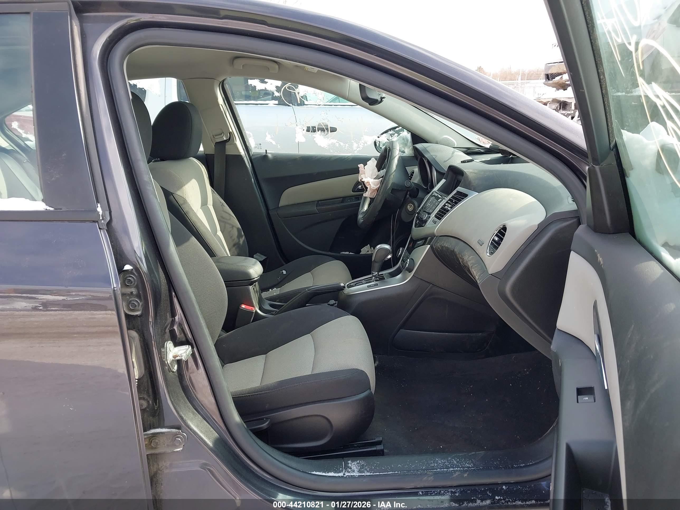 CHEVROLET CRUZE image 5