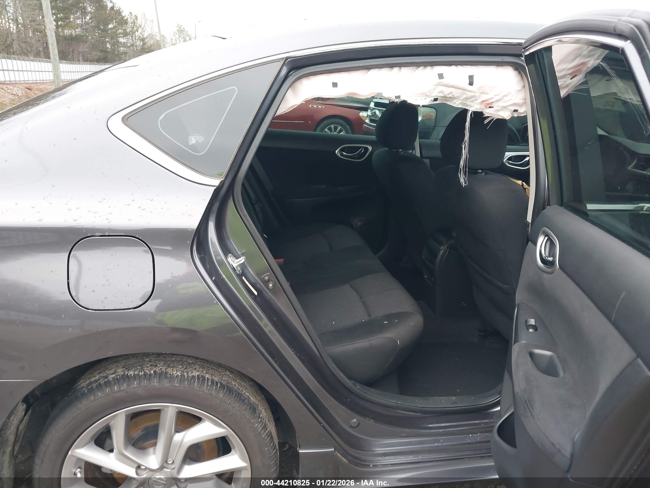 NISSAN SENTRA image 8