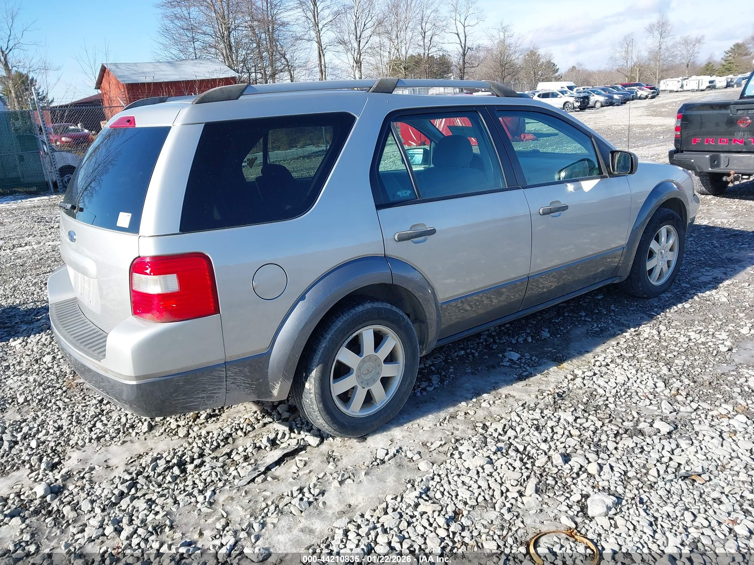 FORD FREESTYLE image 4