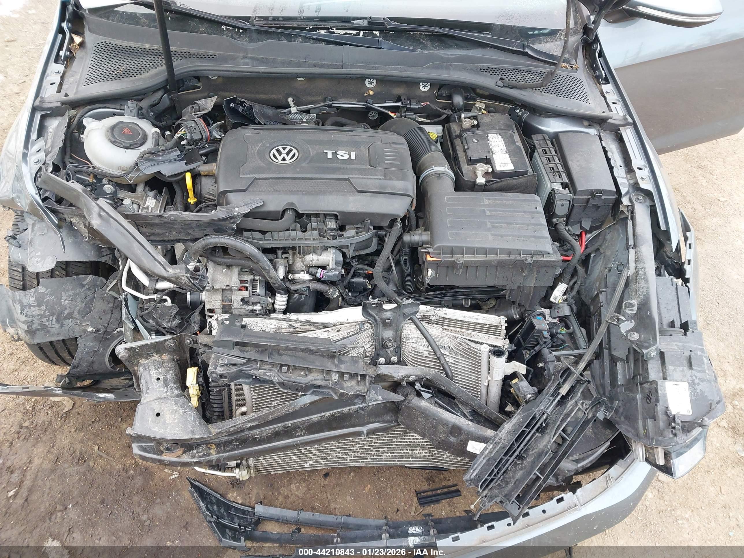 VOLKSWAGEN GOLF image 10