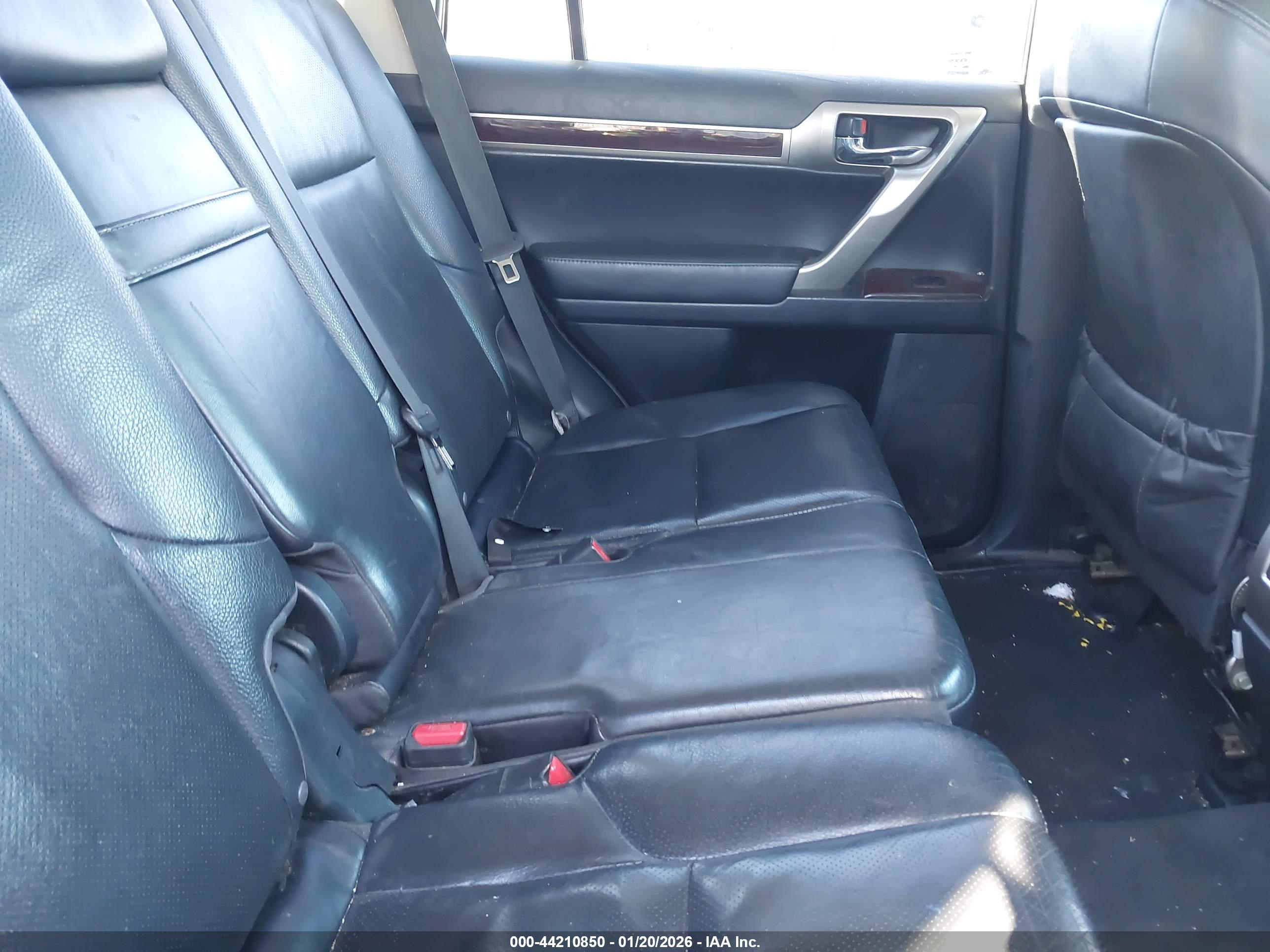 LEXUS GX image 8