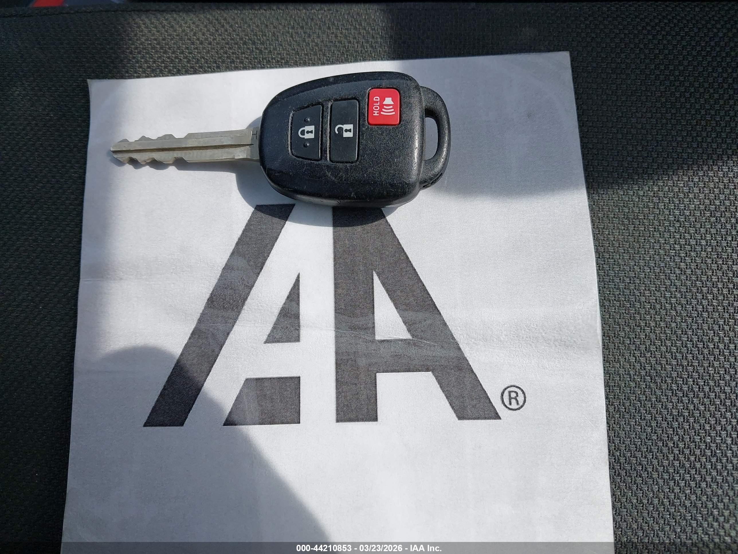 TOYOTA RAV4 image 11