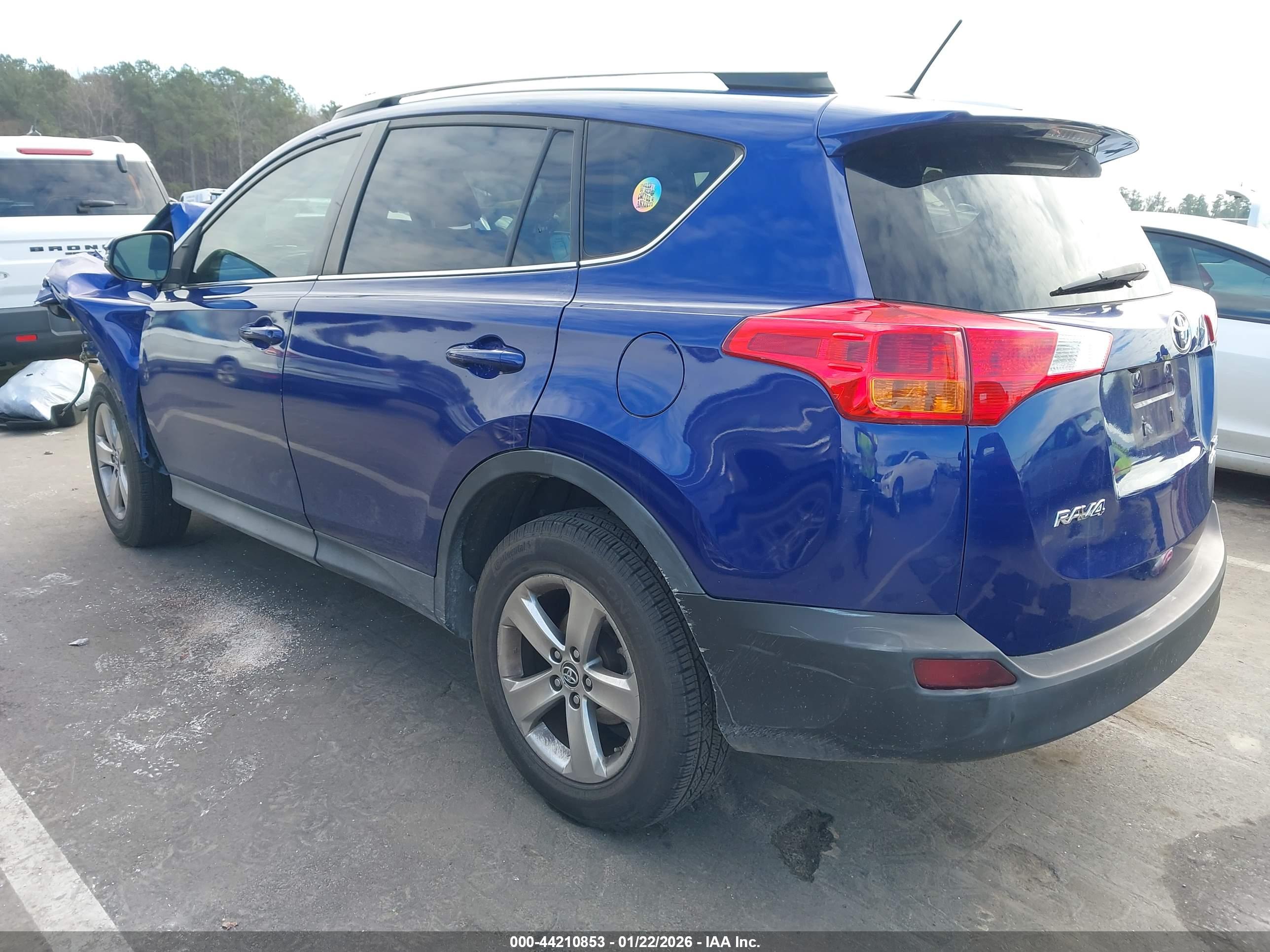 TOYOTA RAV4 image 3