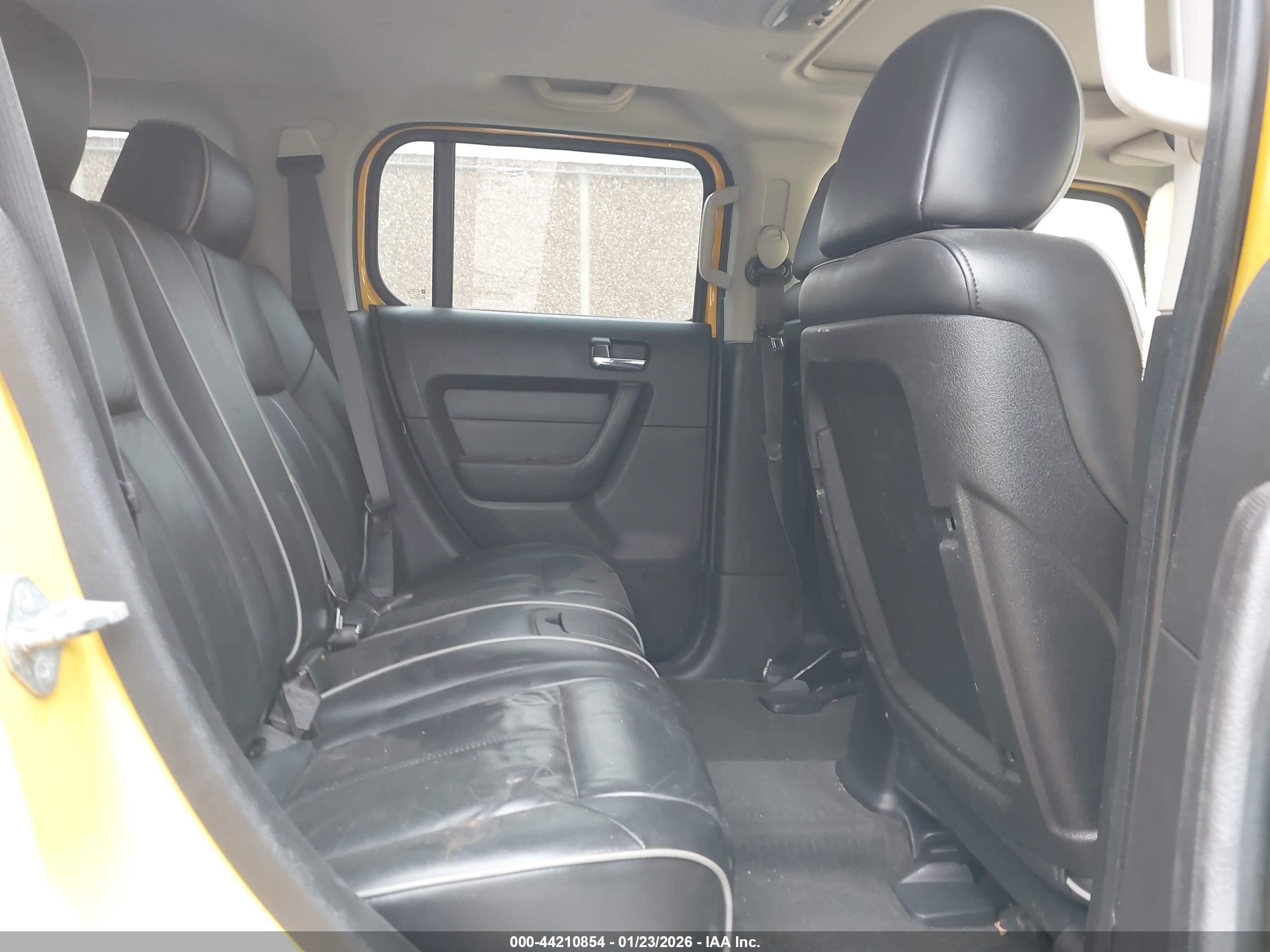 HUMMER H3 image 8
