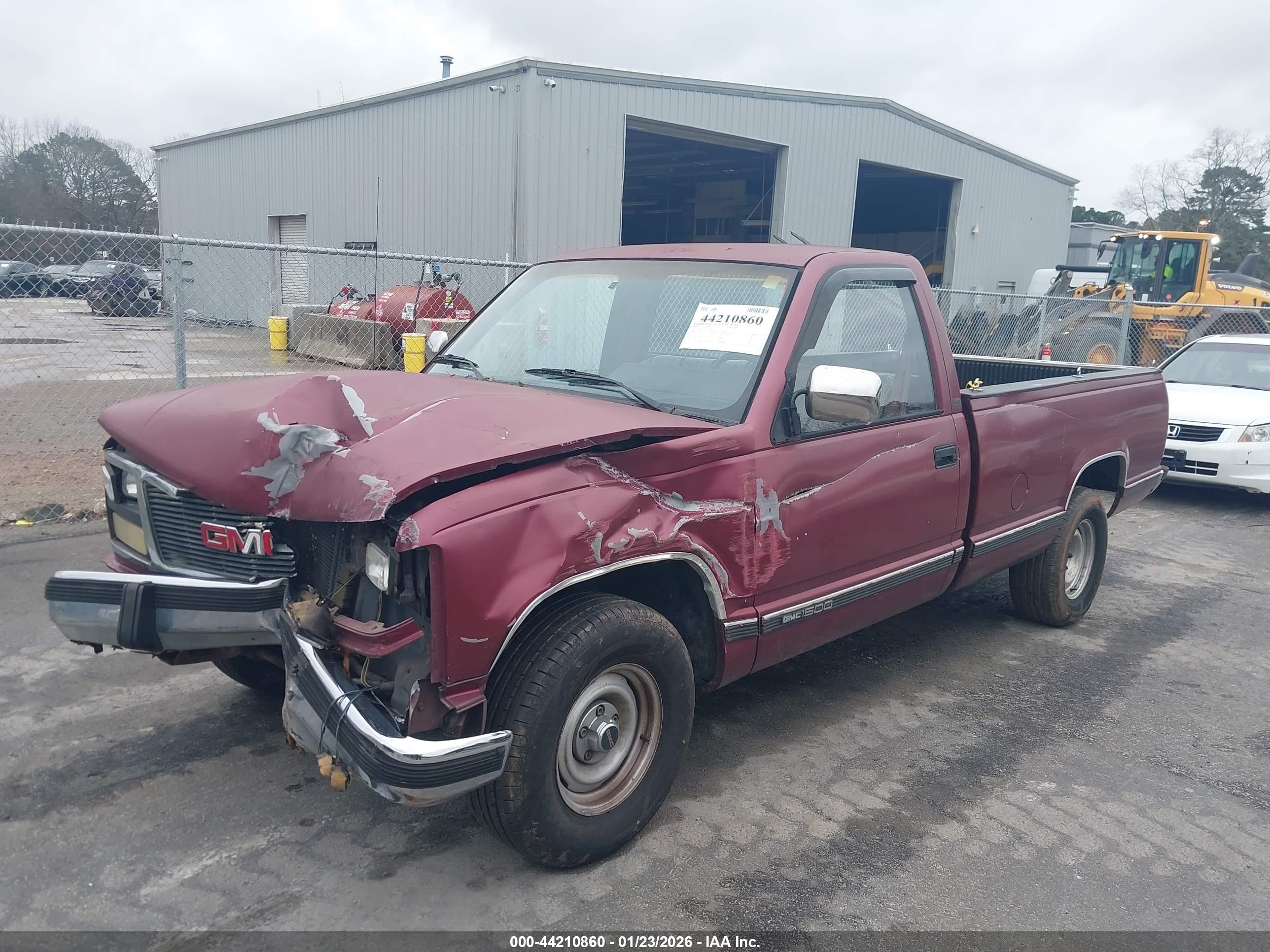 GMC GMT-400 image 2