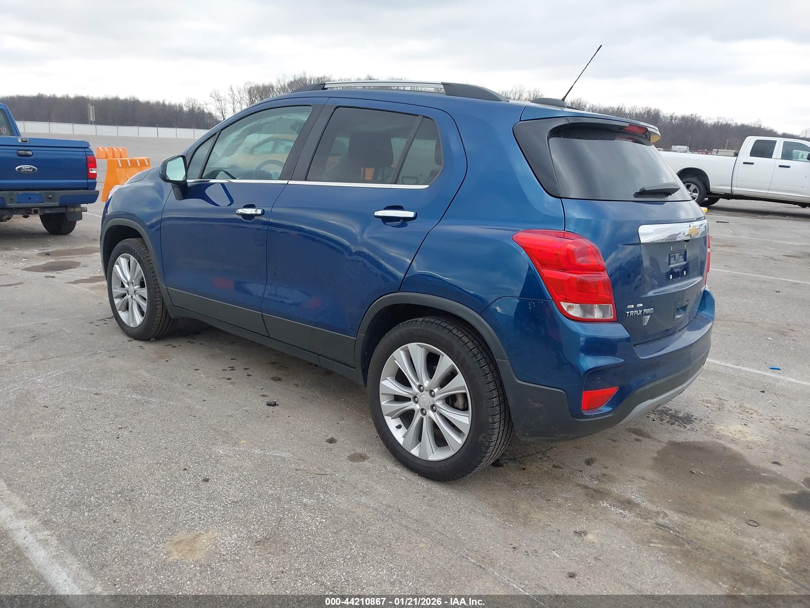 CHEVROLET TRAX image 3