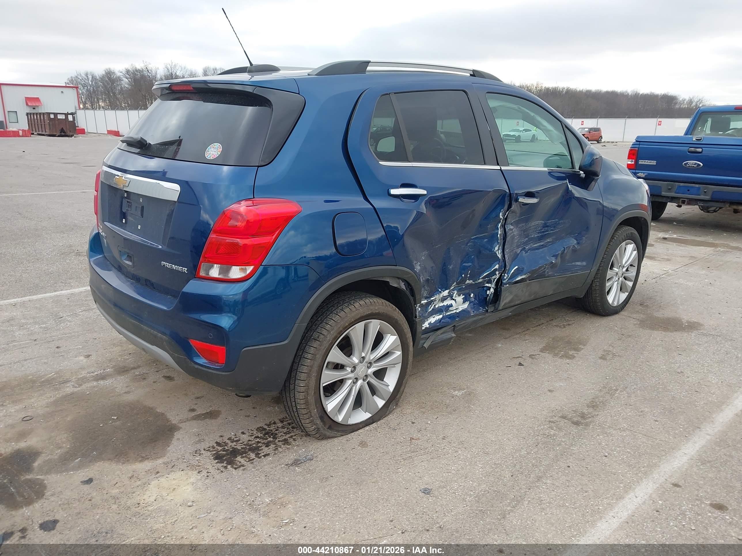 CHEVROLET TRAX image 4