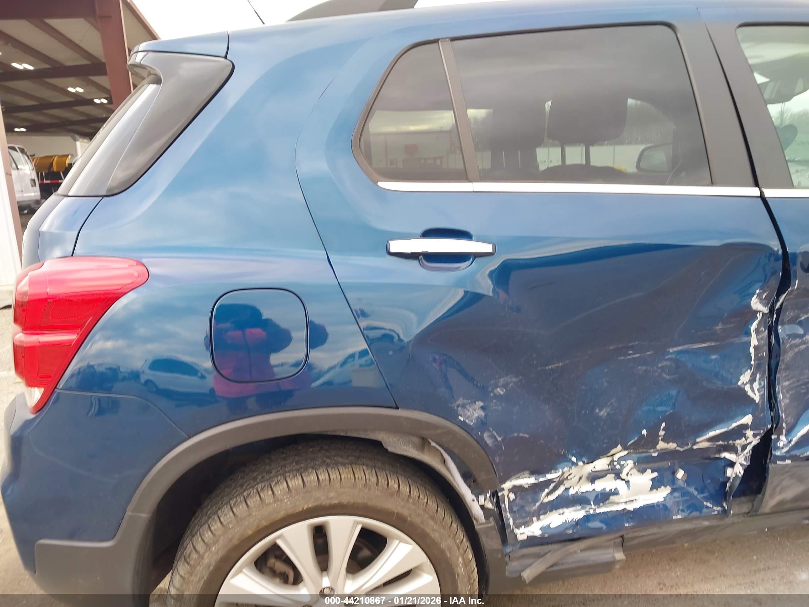 CHEVROLET TRAX image 6