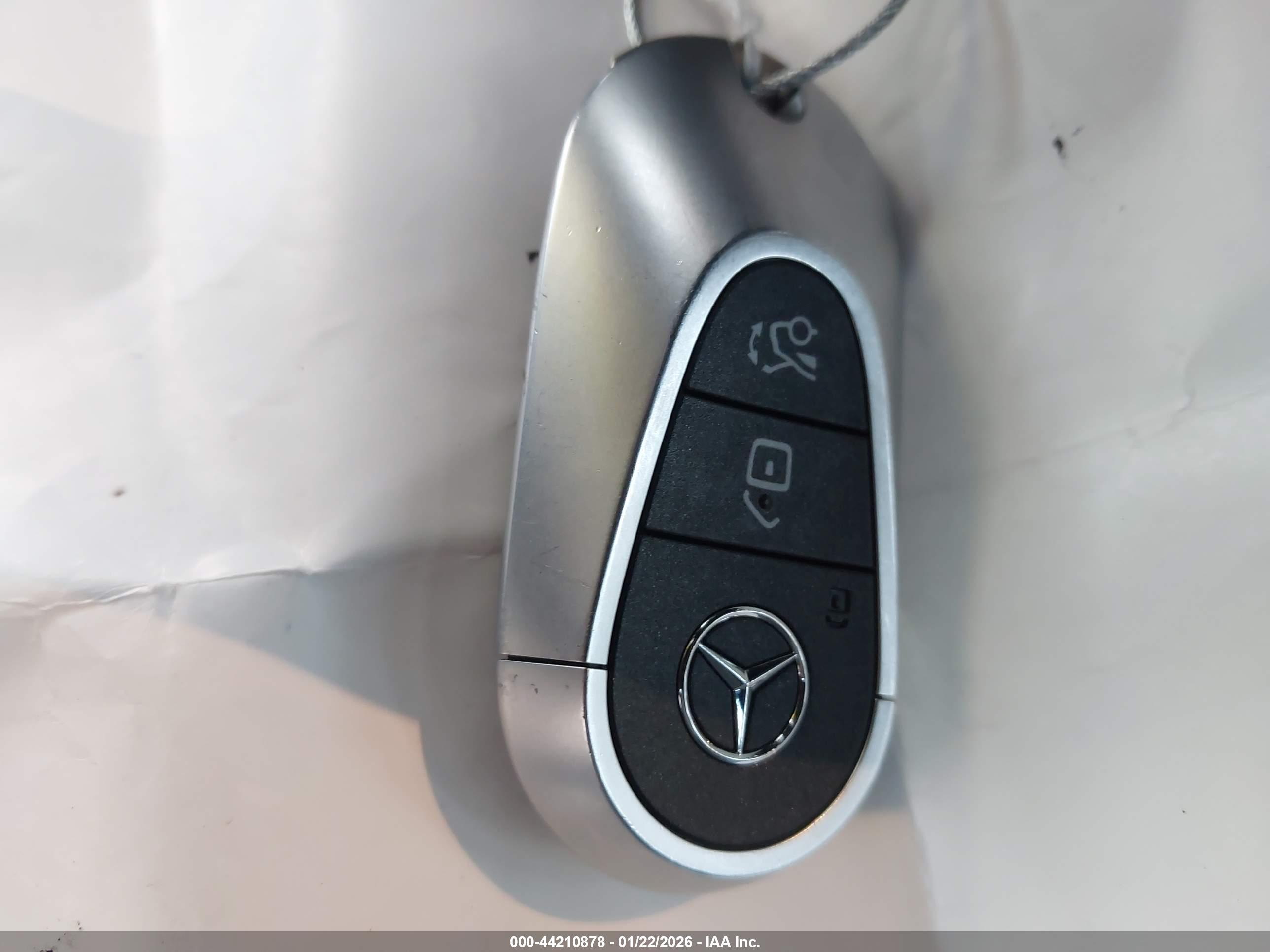 MERCEDES-BENZ C image 11