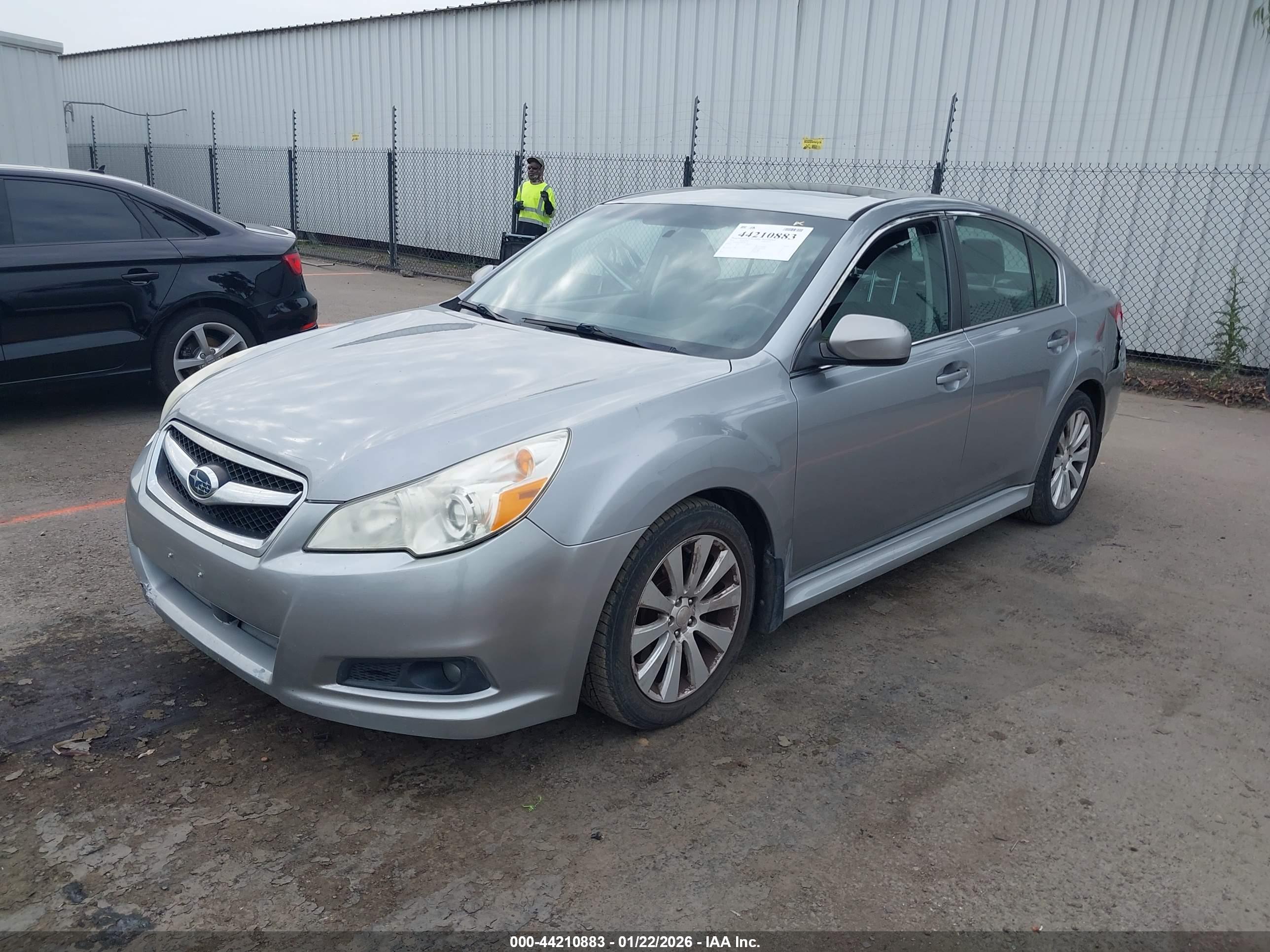 SUBARU LEGACY image 2