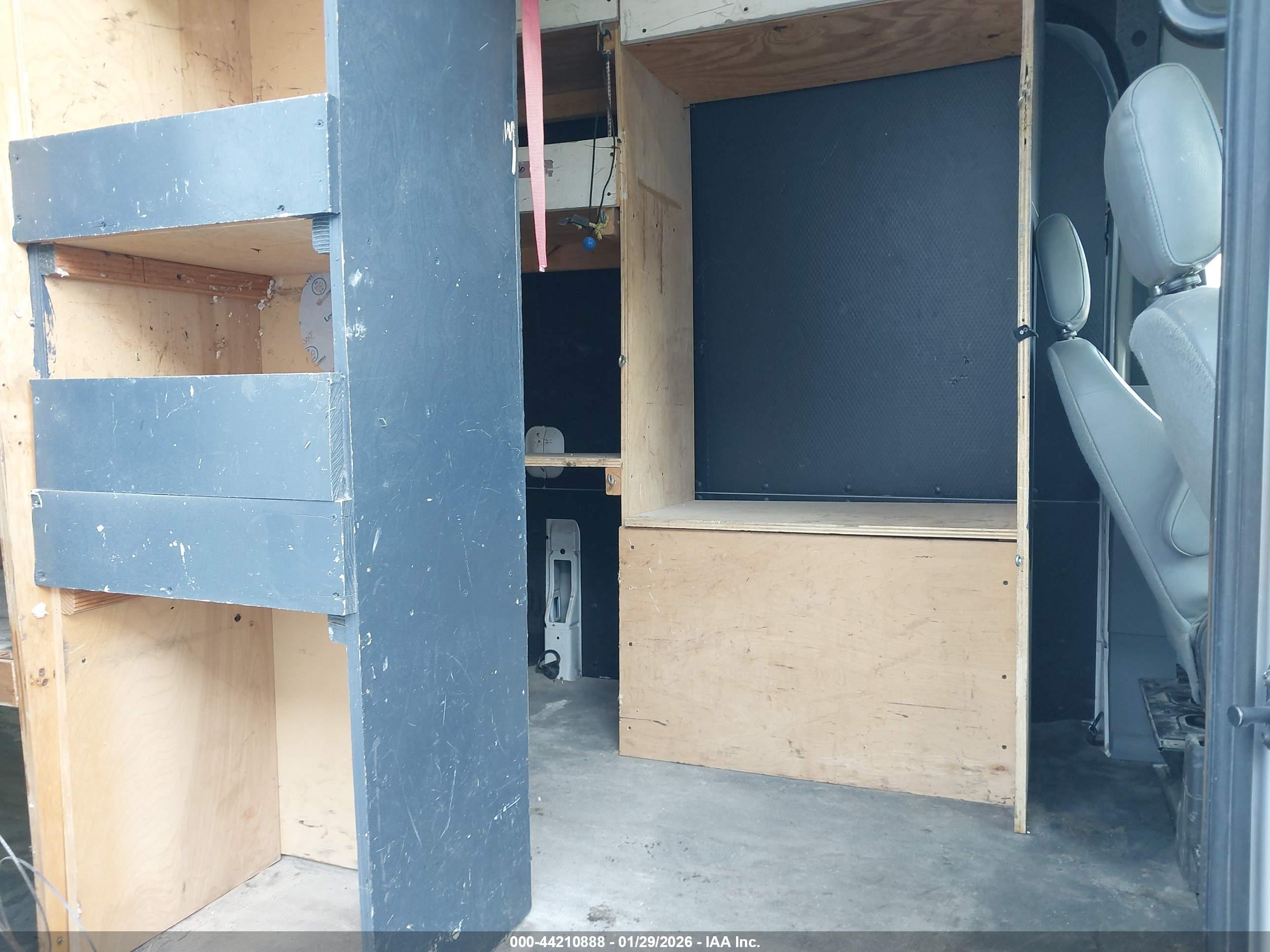 FORD TRANSIT-350 image 8