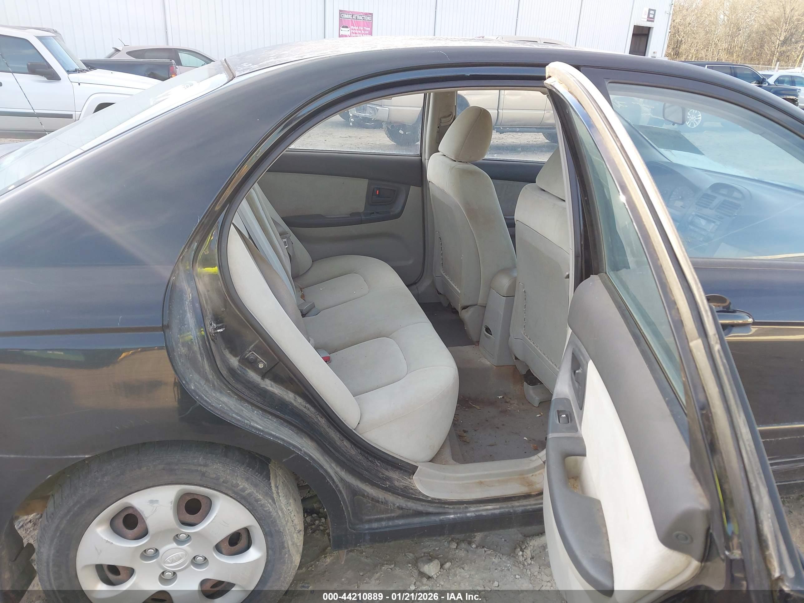 KIA SPECTRA image 8