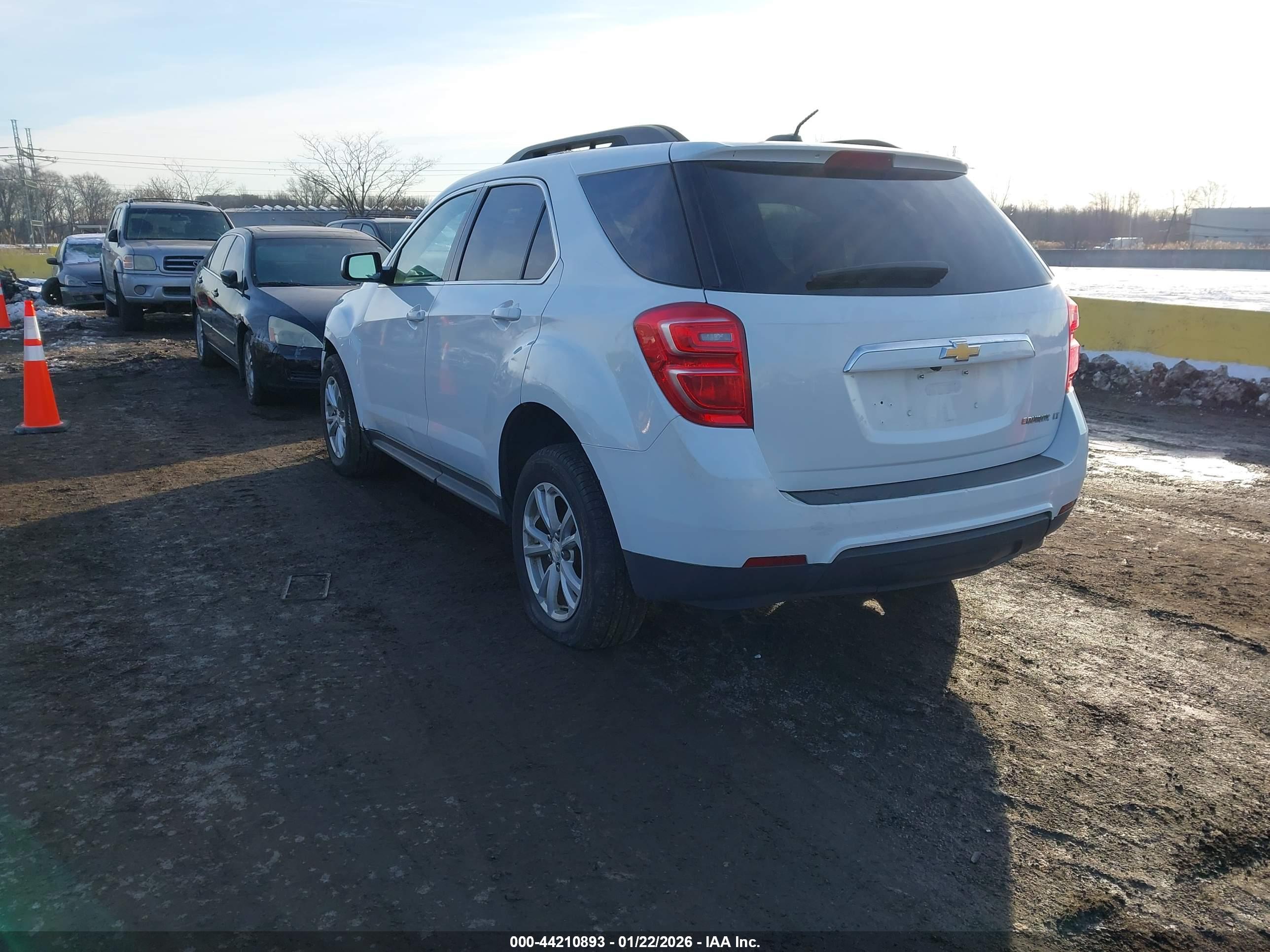 CHEVROLET EQUINOX image 3