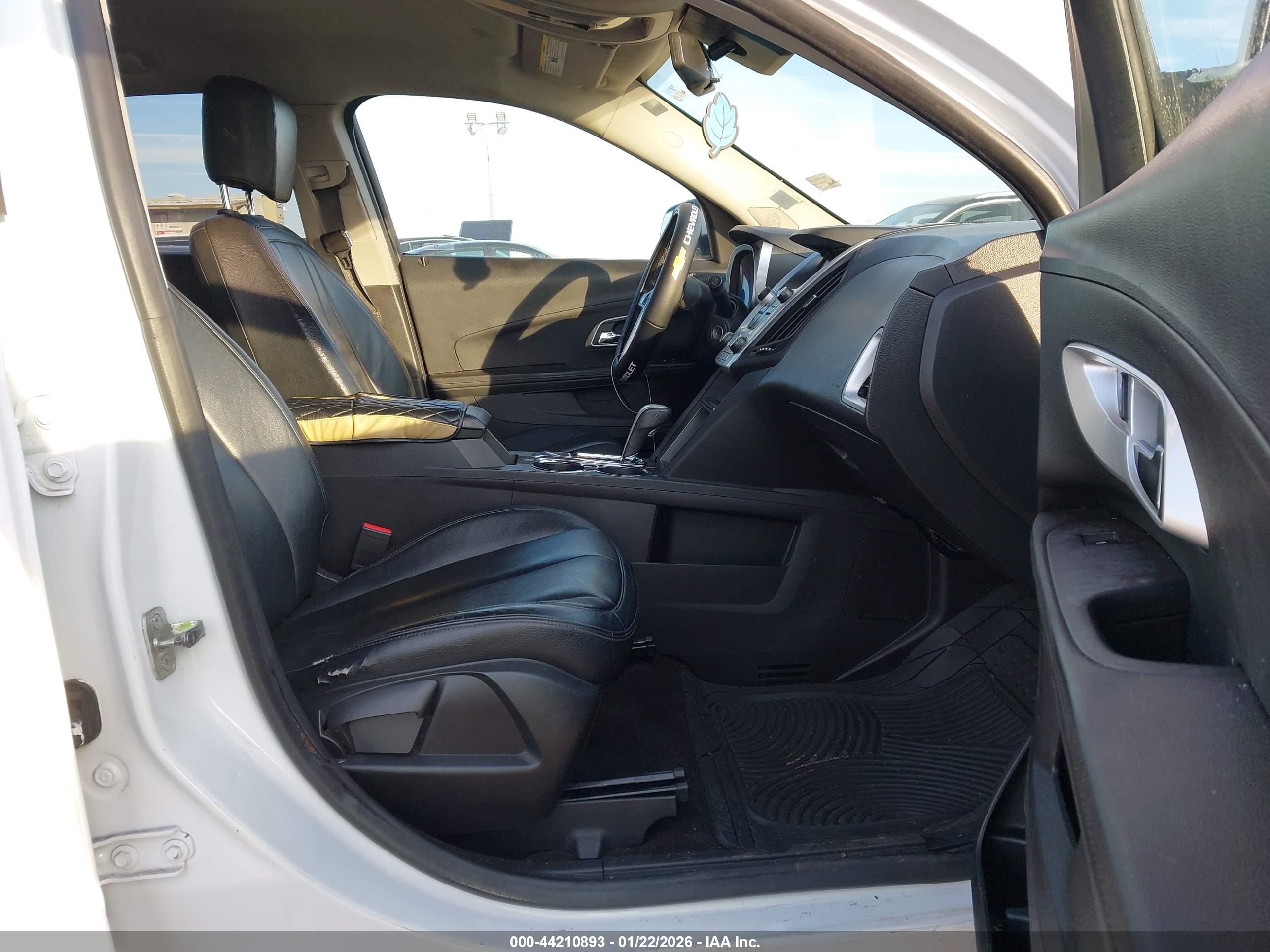 CHEVROLET EQUINOX image 5