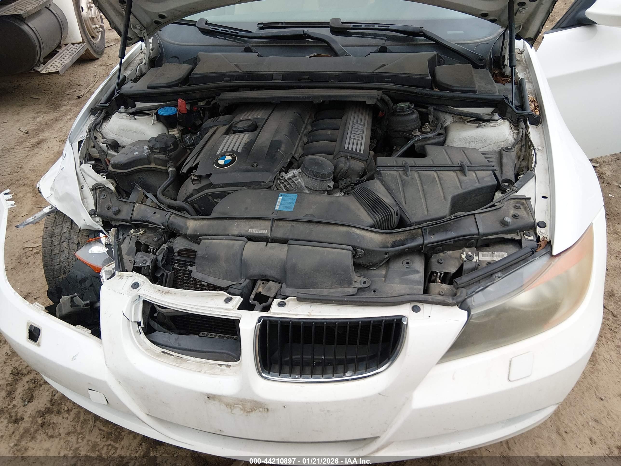 BMW 328XI image 10