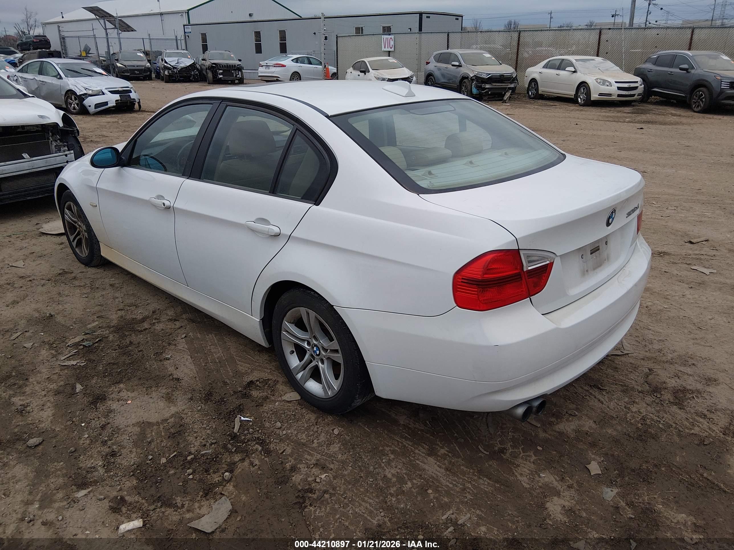 BMW 328XI image 3