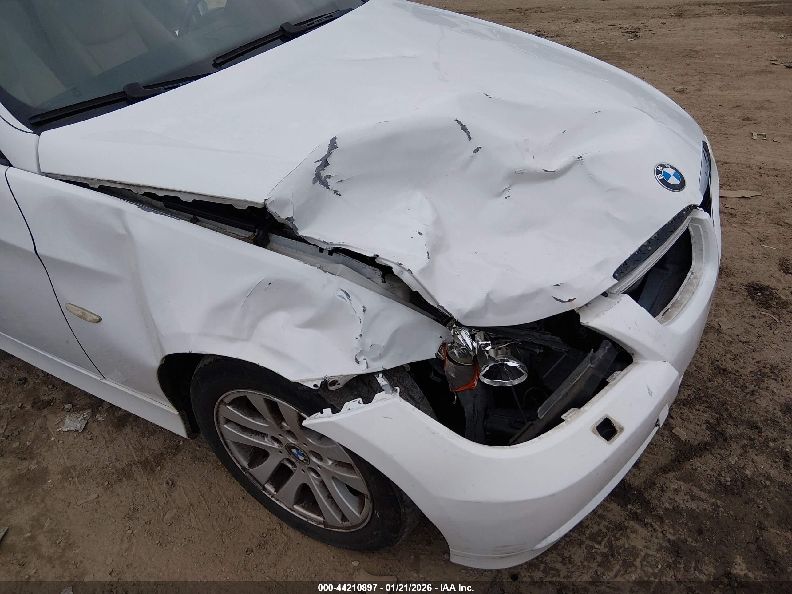 BMW 328XI image 6
