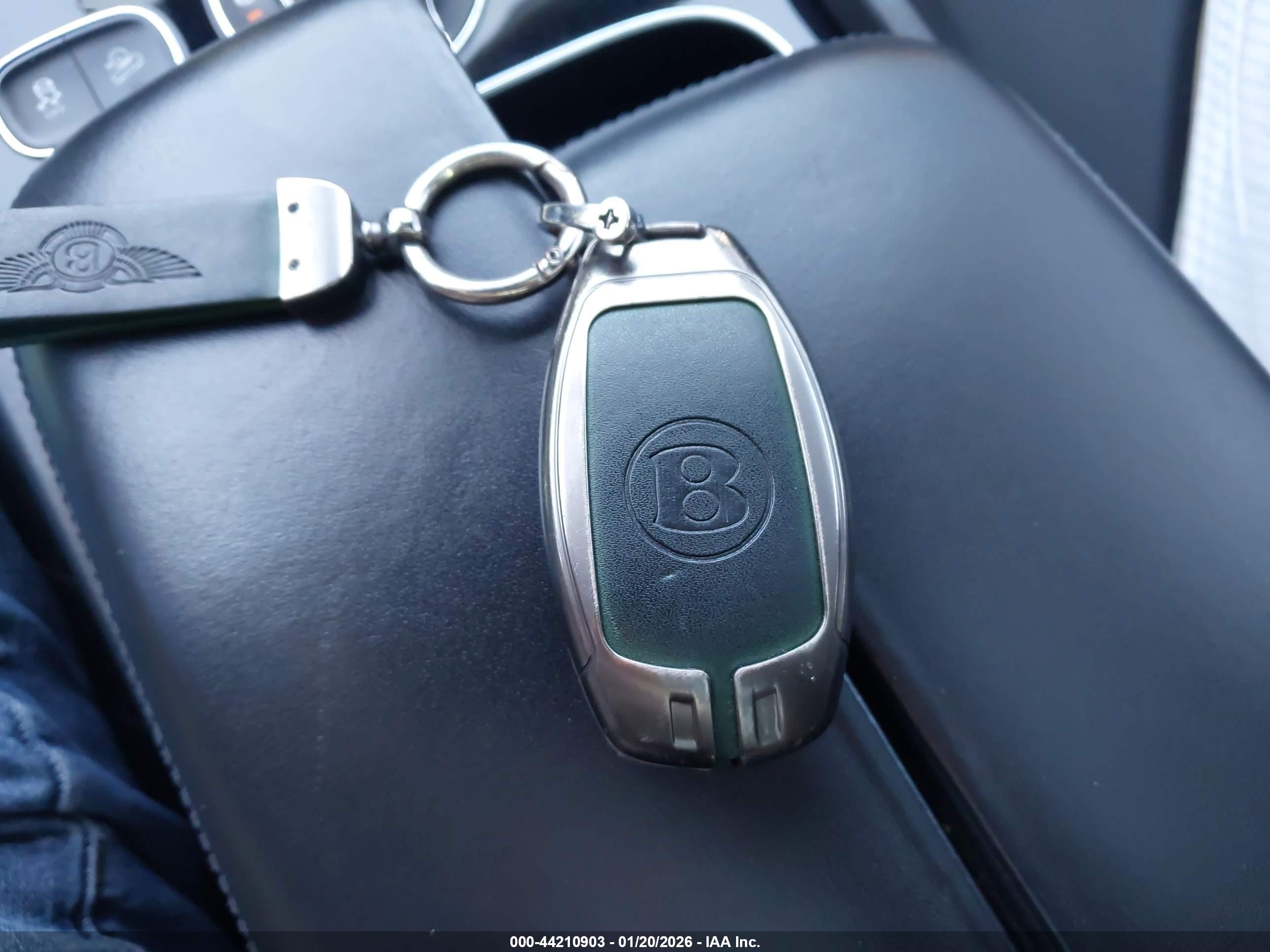 BENTLEY BENTAYGA image 11