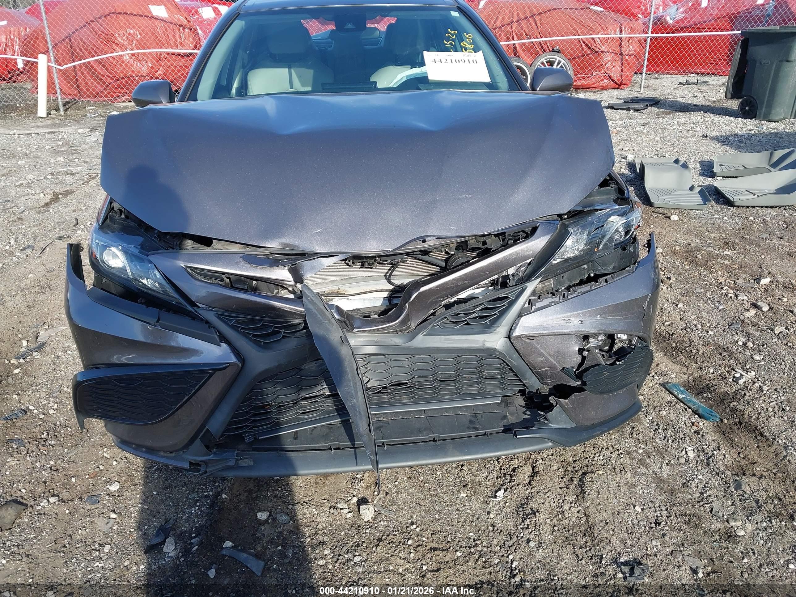 TOYOTA CAMRY image 6
