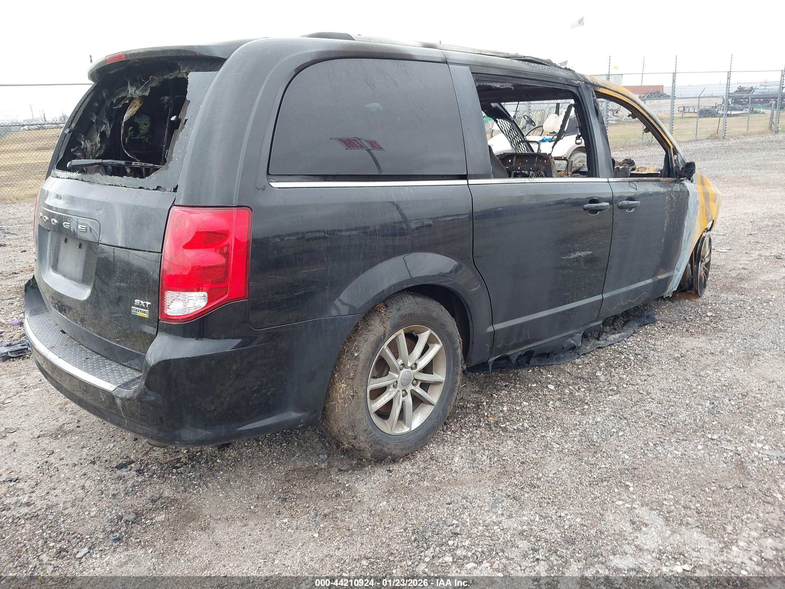 DODGE GRAND image 4