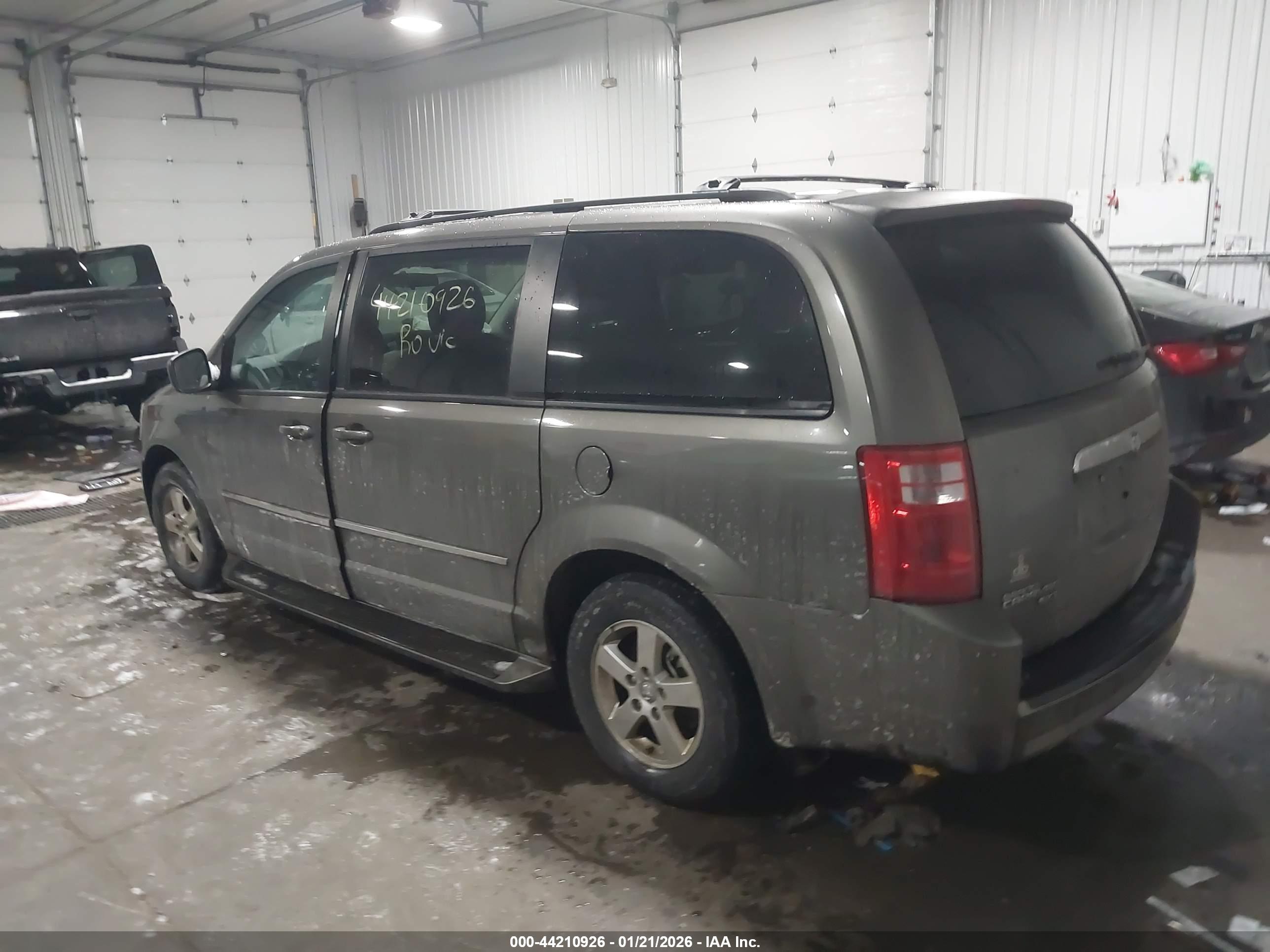 DODGE GRAND image 3