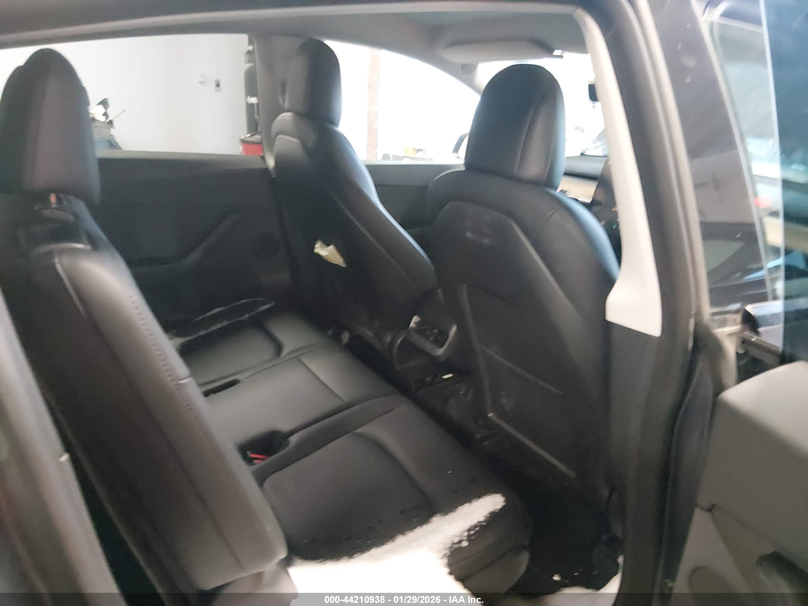 TESLA MODEL image 8