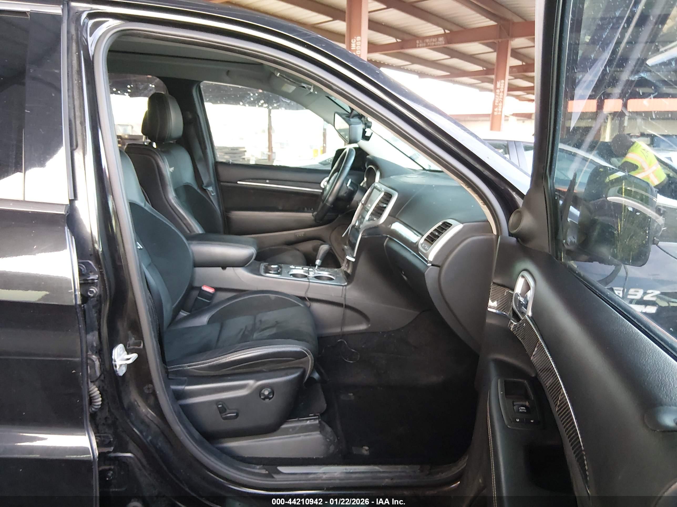 JEEP GRAND image 5