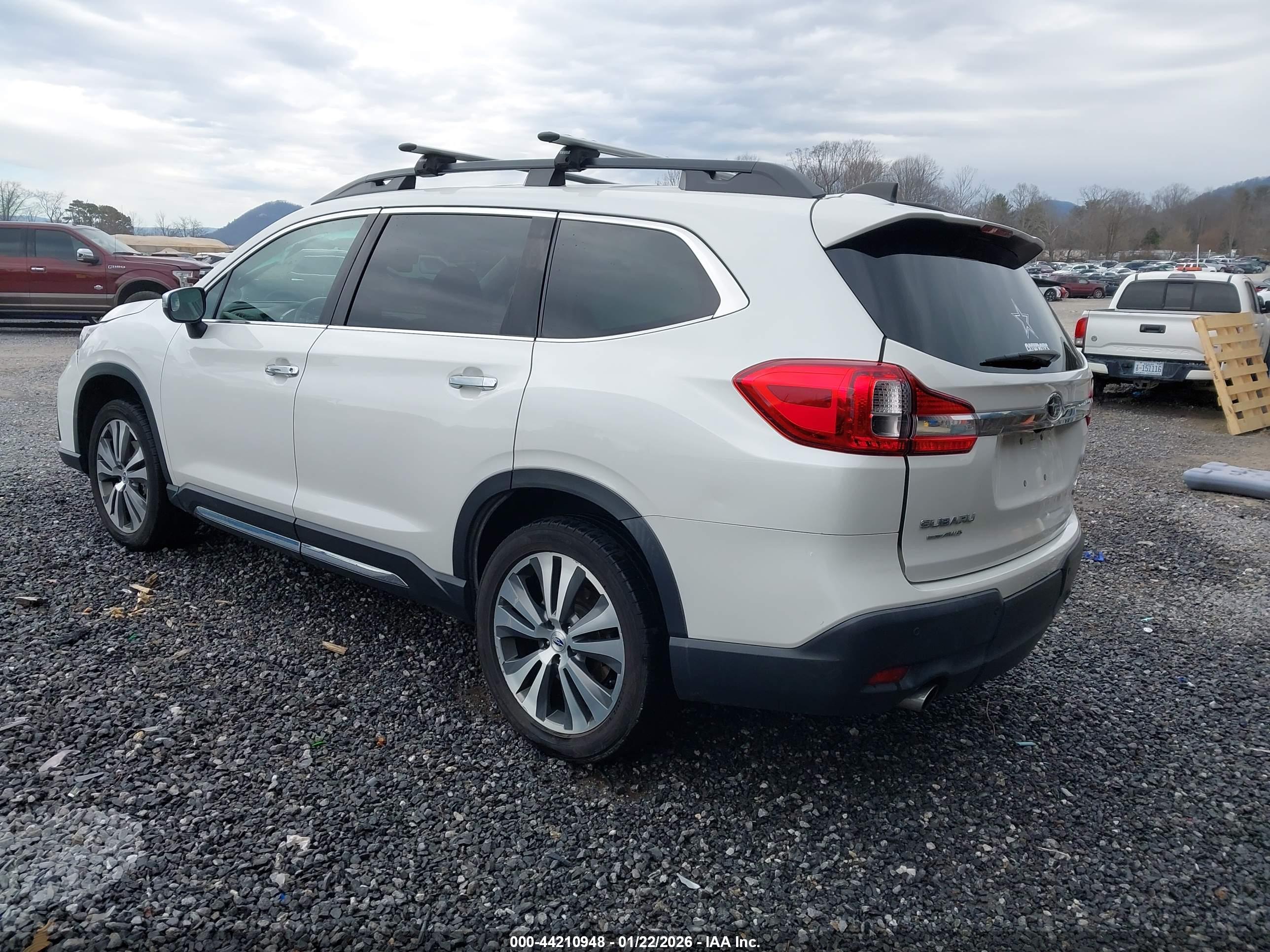 SUBARU ASCENT image 3