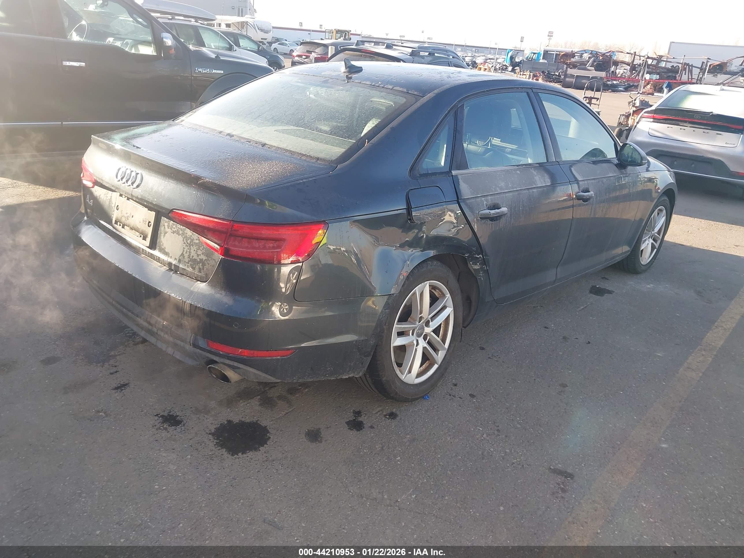 AUDI A4 image 4