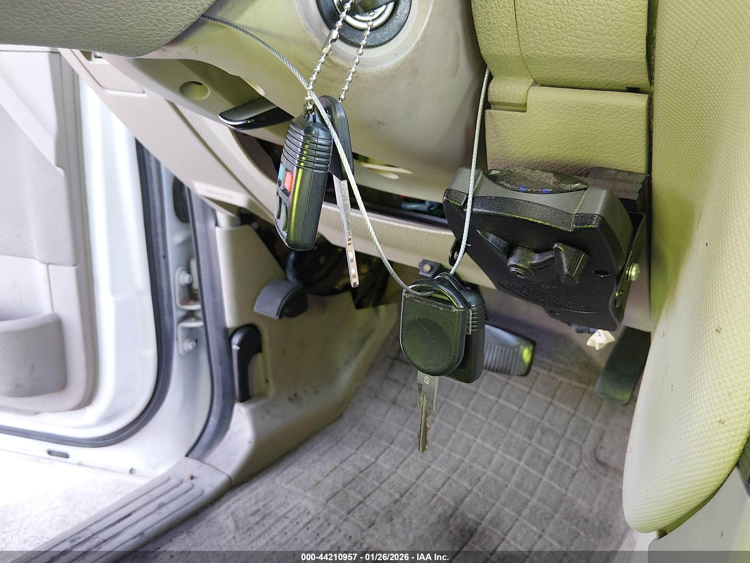 FORD EXPLORER image 11