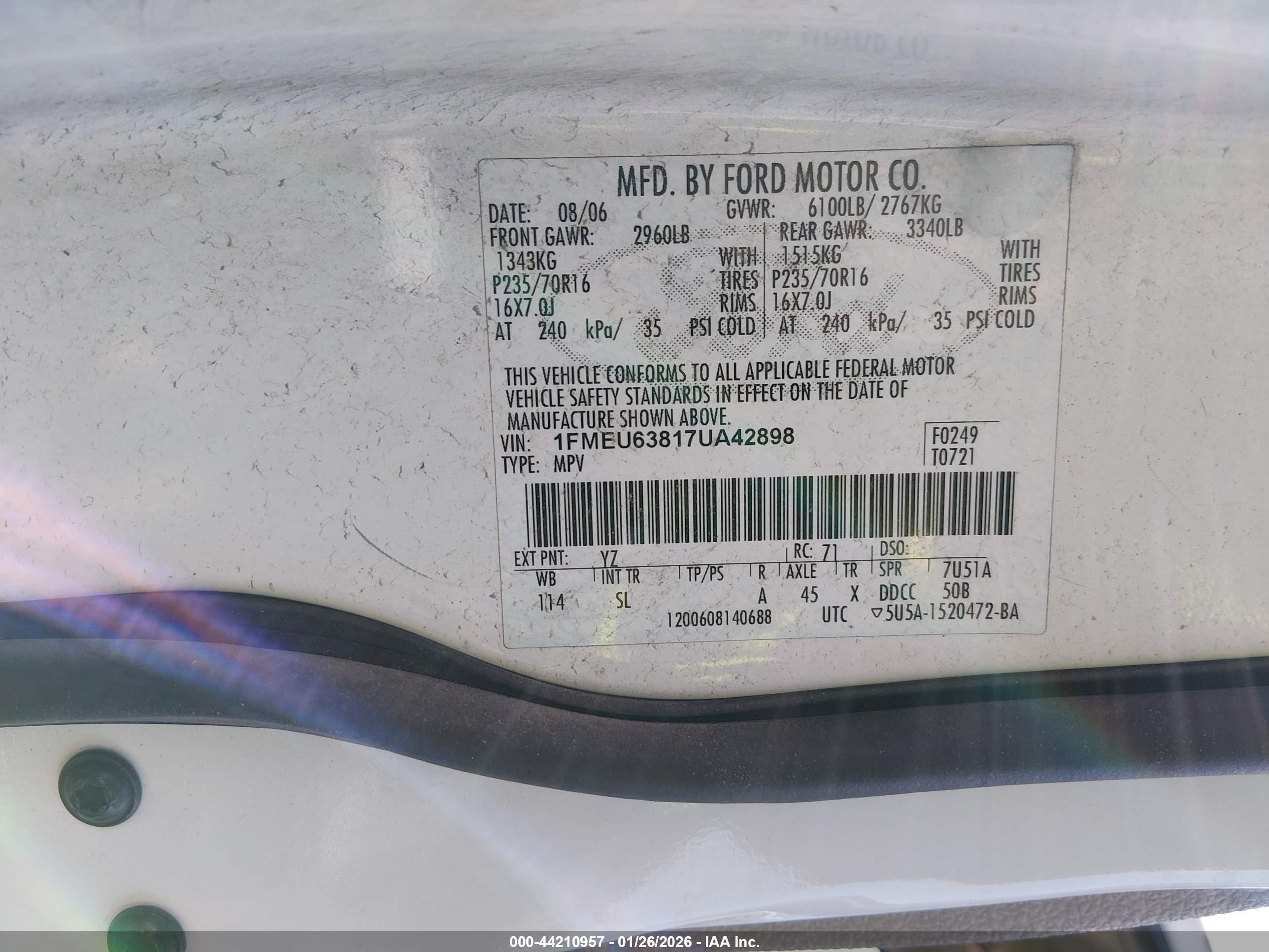 FORD EXPLORER image 9