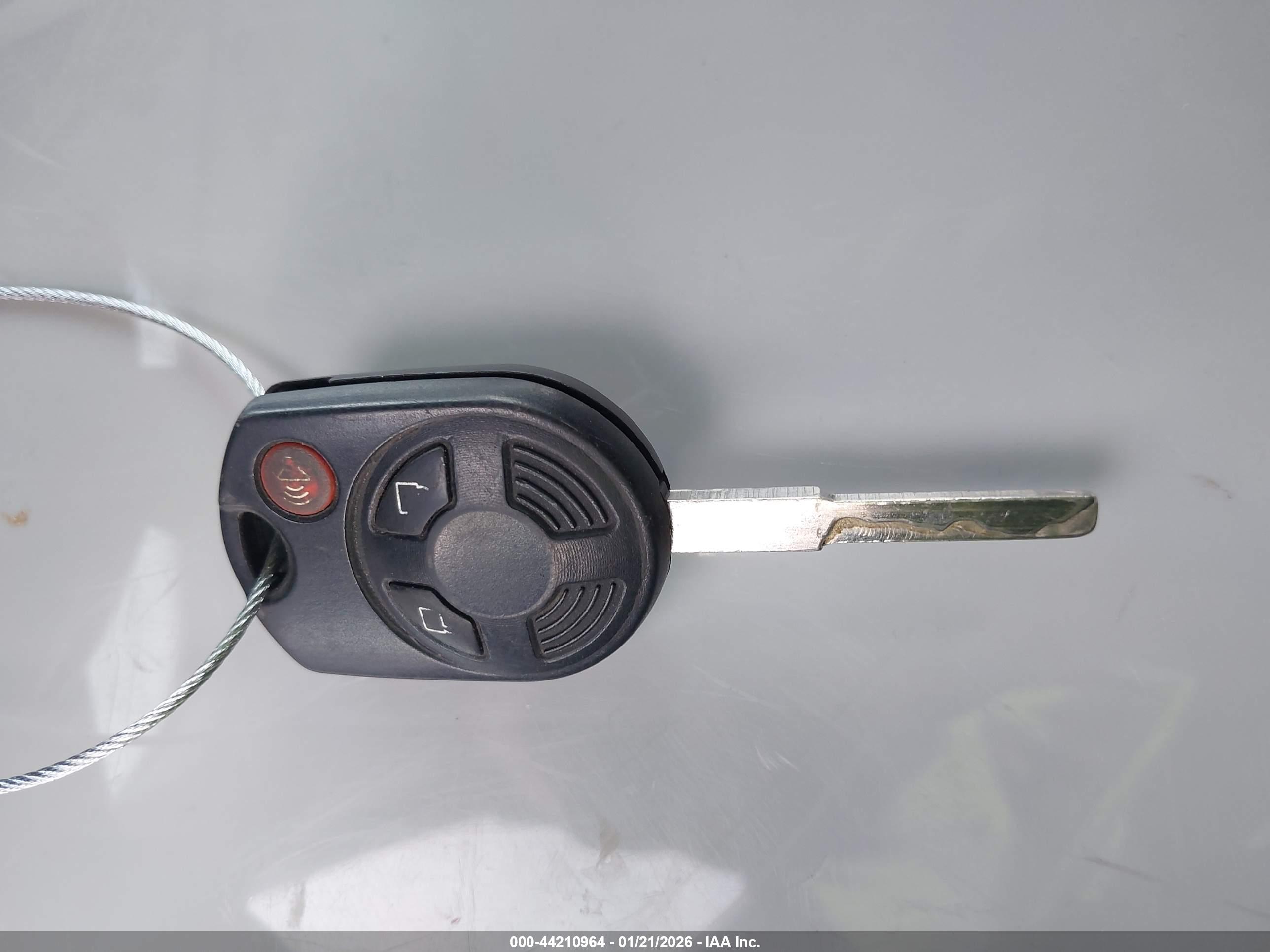 FORD ESCAPE image 11
