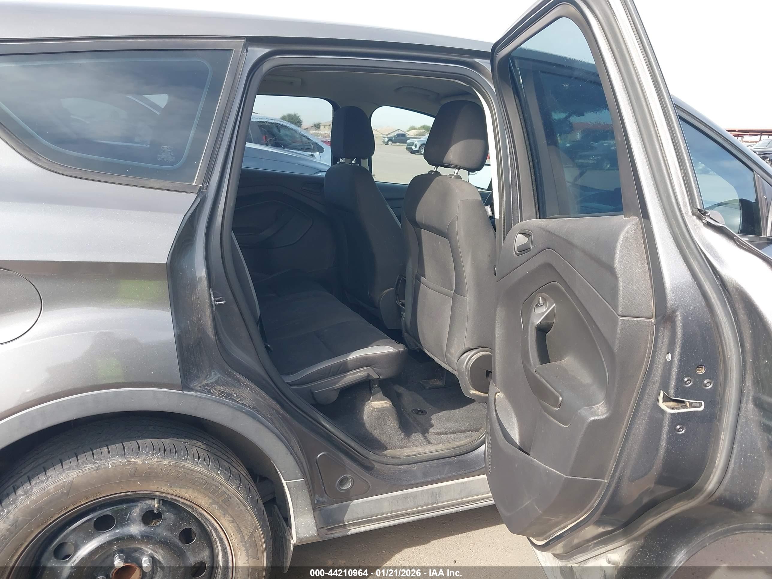FORD ESCAPE image 8