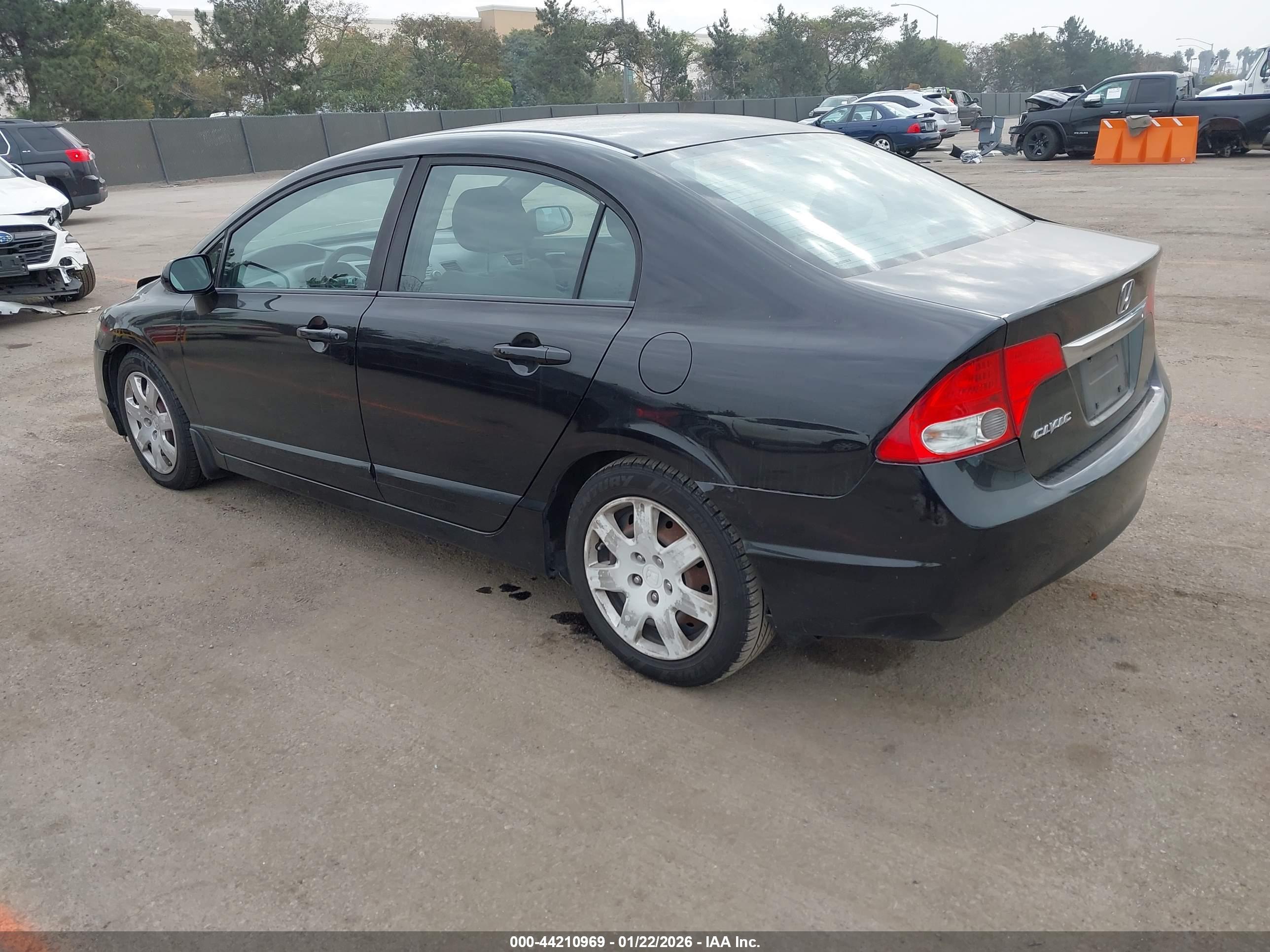 HONDA CIVIC image 3
