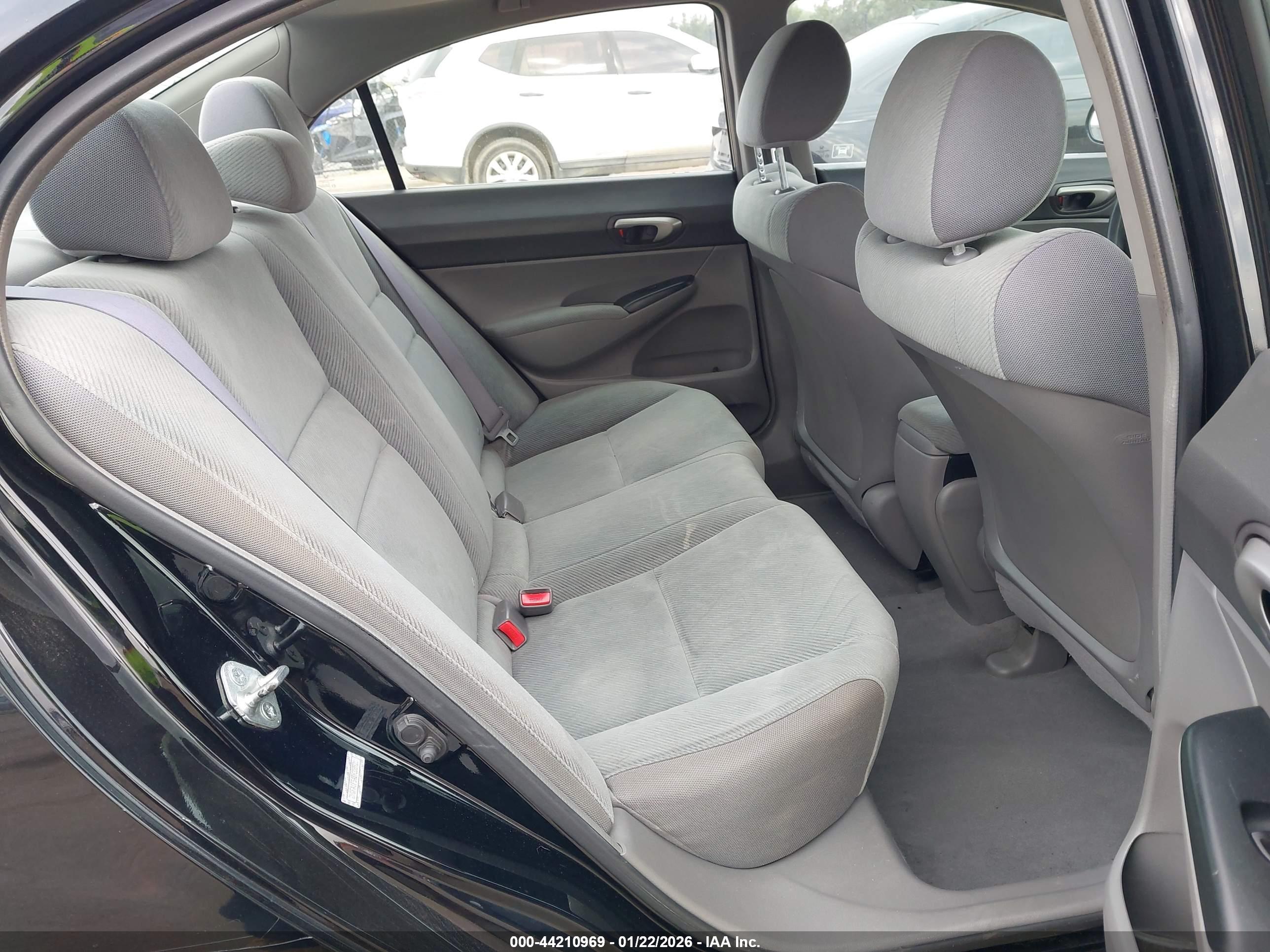 HONDA CIVIC image 8