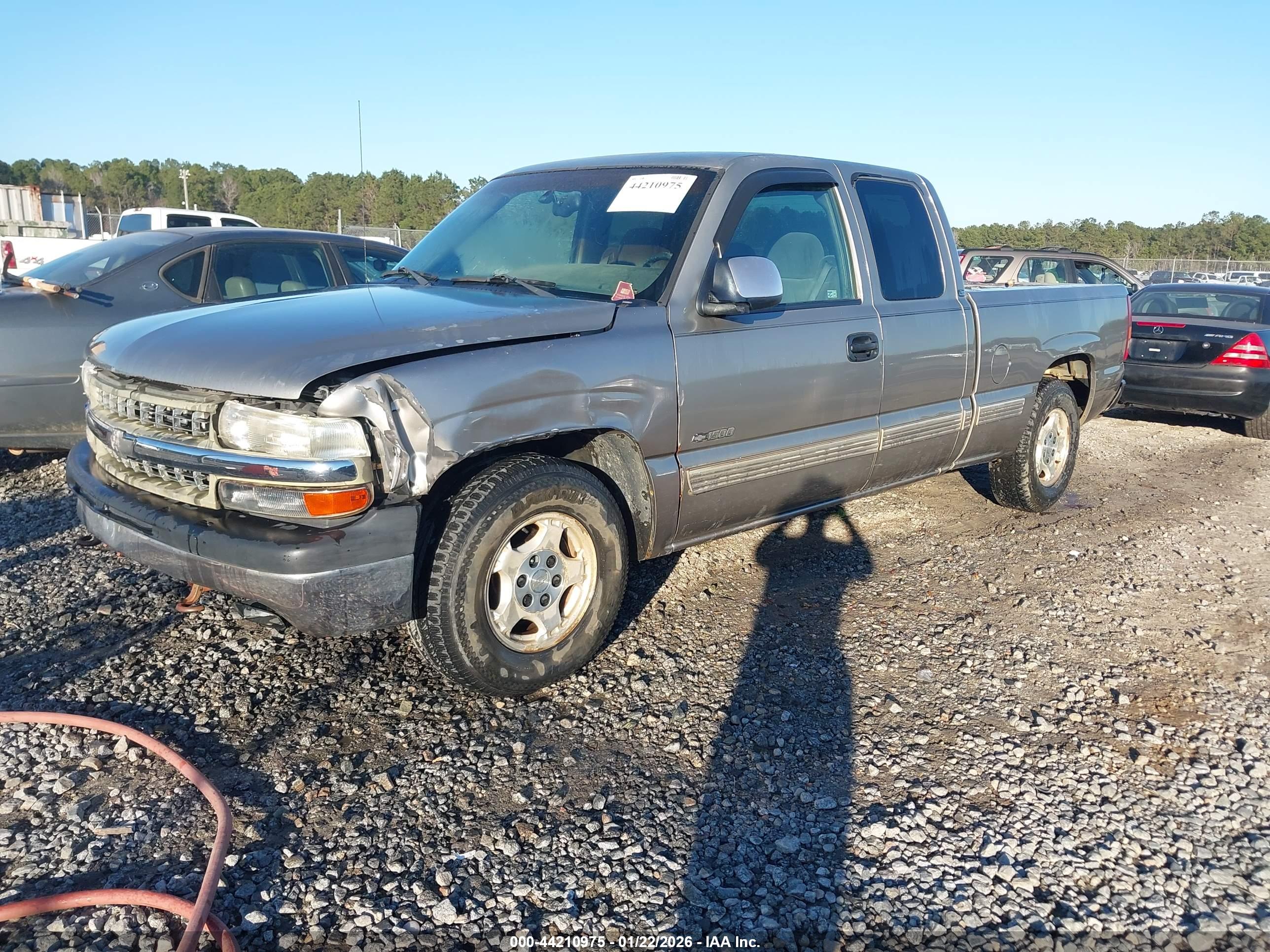 CHEVROLET SILVERADO image 2