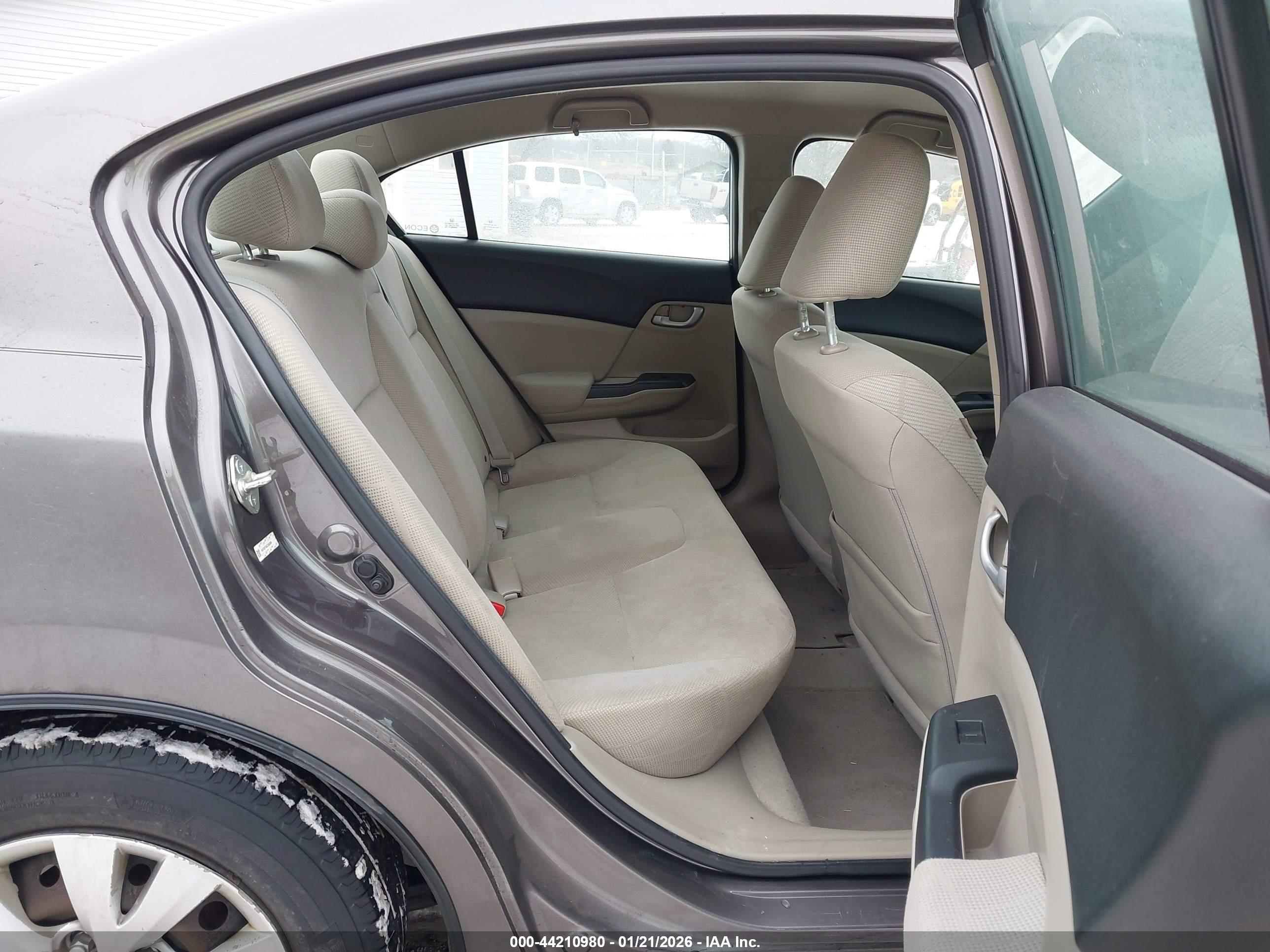 HONDA CIVIC image 8
