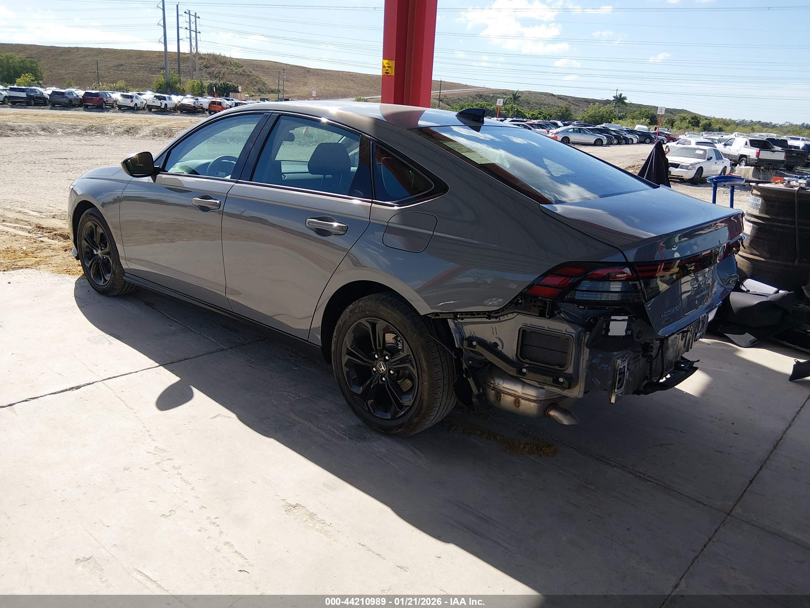 HONDA ACCORD image 3
