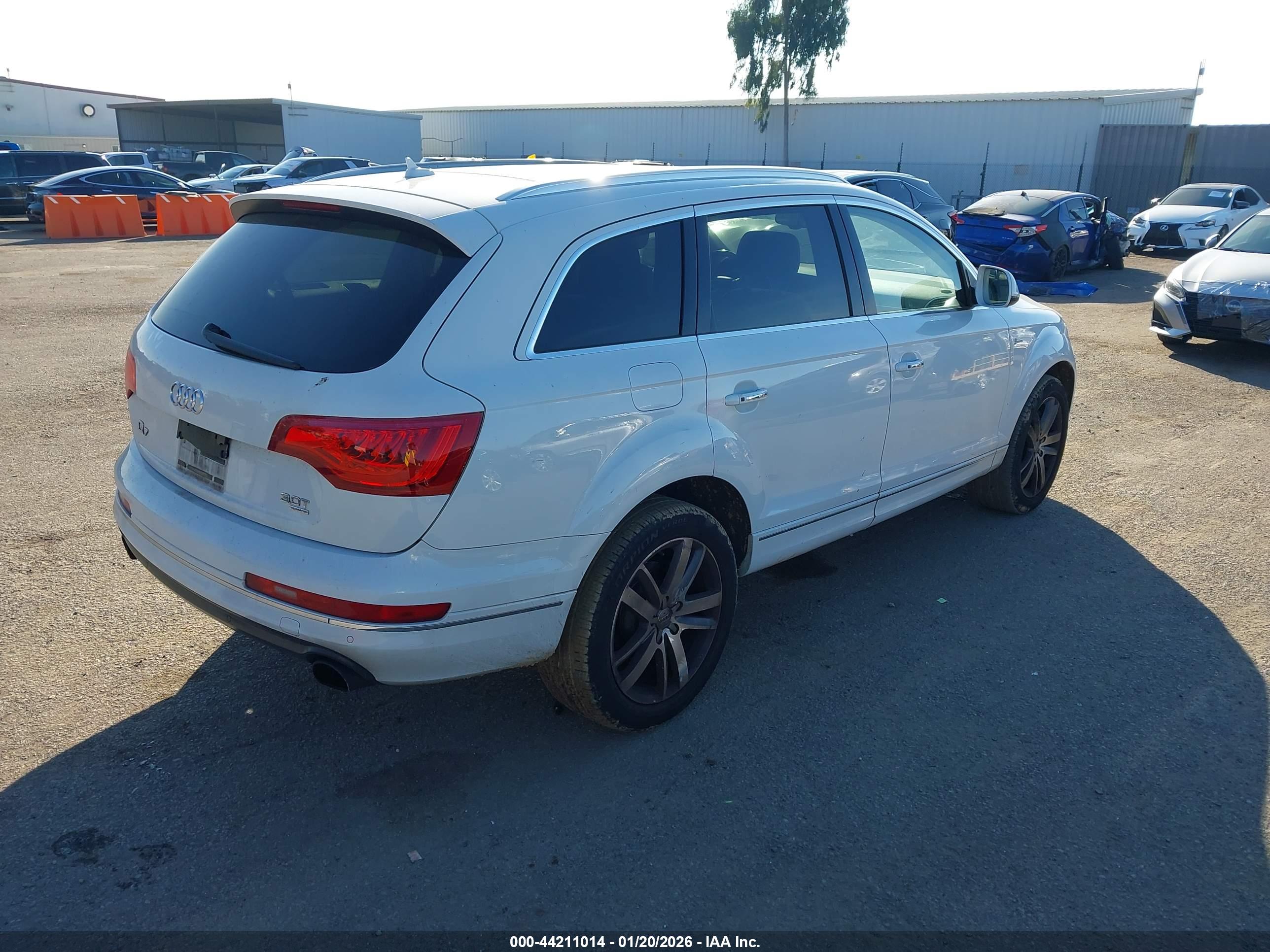 AUDI Q7 image 4